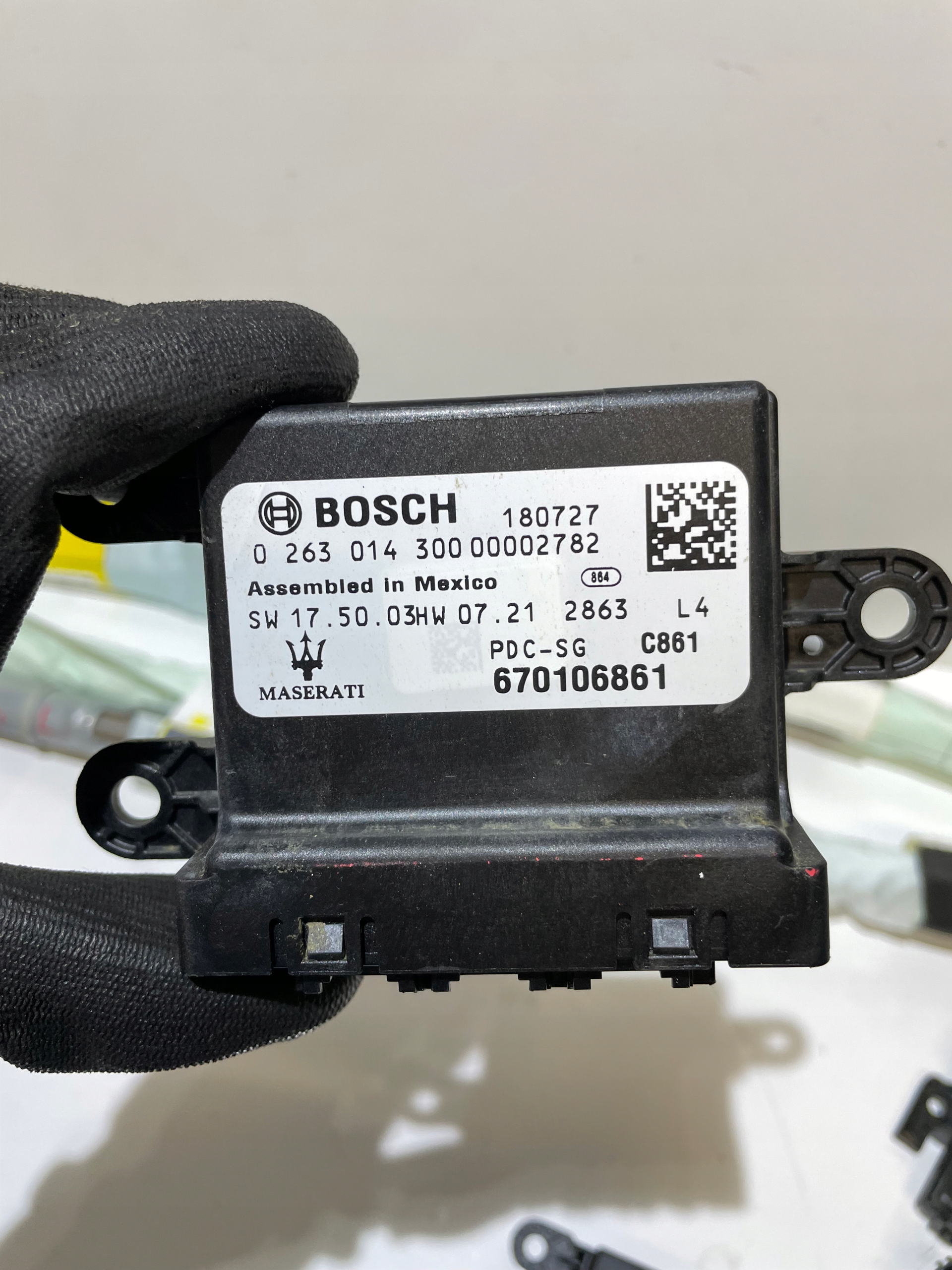 MASERATI LEVANTE MODULE CONTROL UNIT PDC 670106861