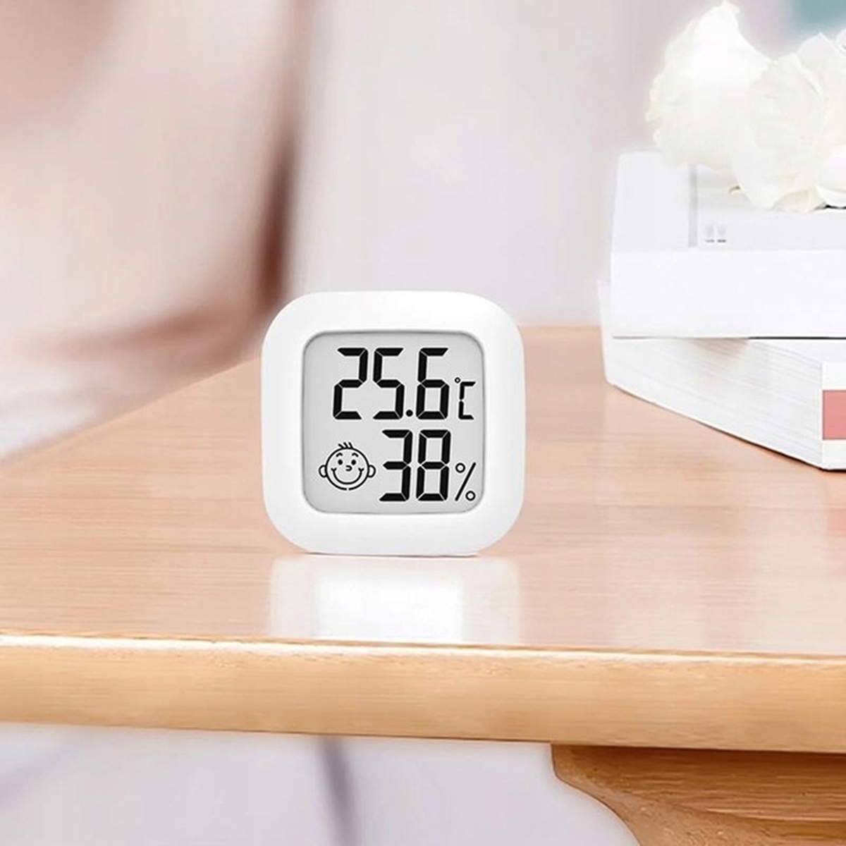 MINI STACJA POGODY TERMOMETR POKOJOWY HIGROMETR CYFROWY WYŚWIETLACZ LCD Kolor biały