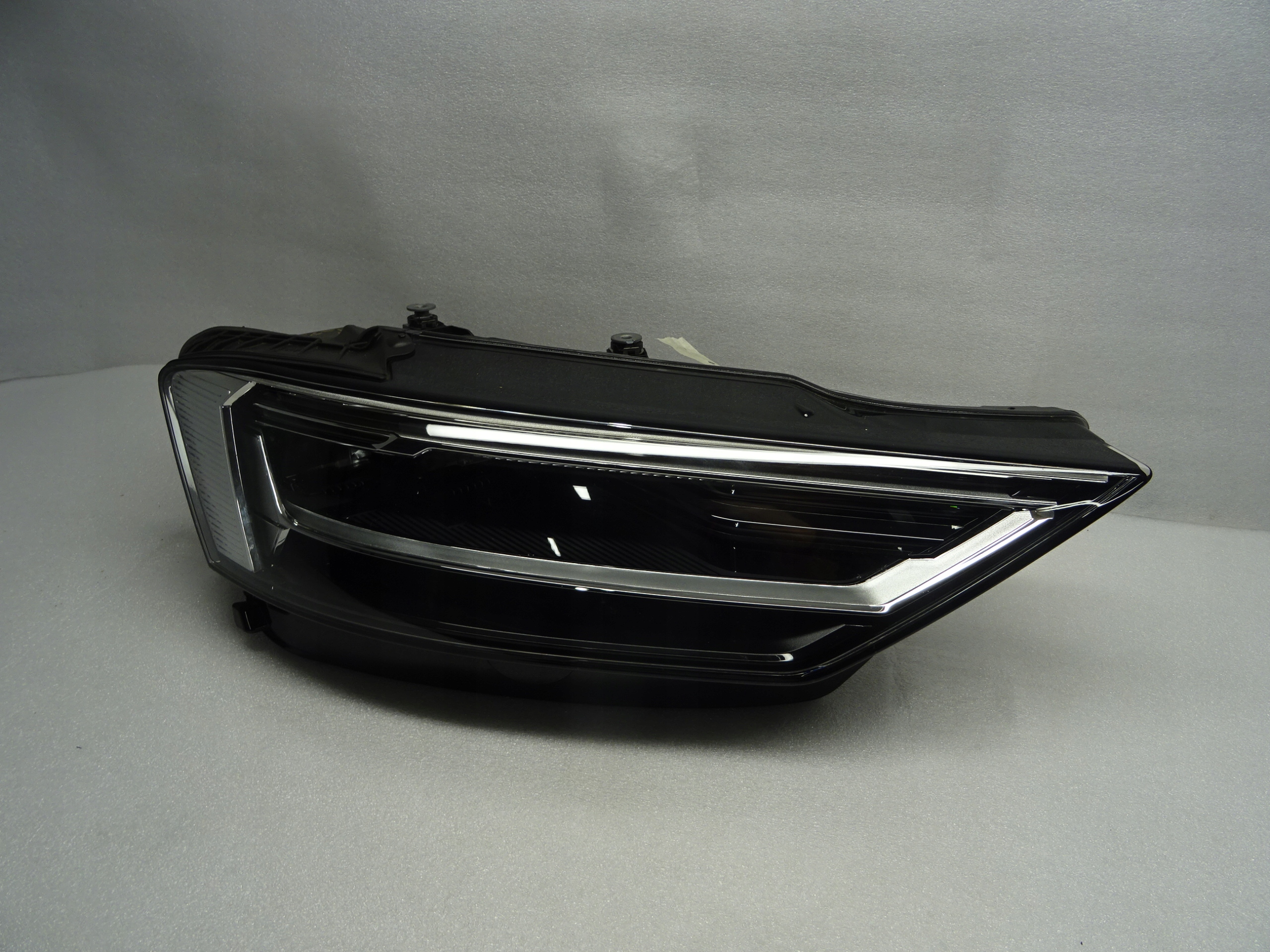 Audi A8 S8 D5 Lampa reflektor 4N0941034 4N0941033 Numer katalogowy części 4N0941034 4N0941033