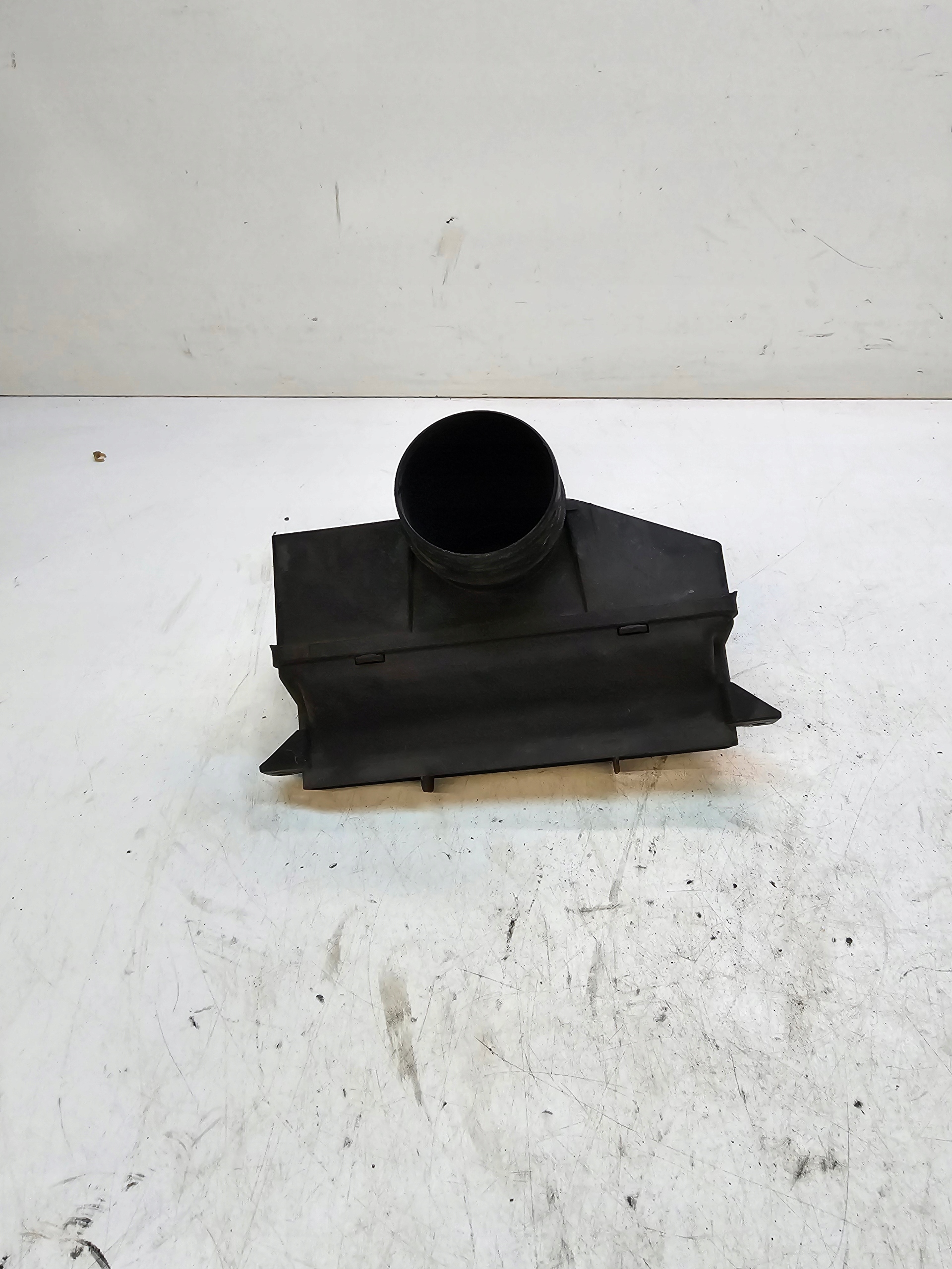 přívod vzduchovod AUDI VW SEAT 5P0805971