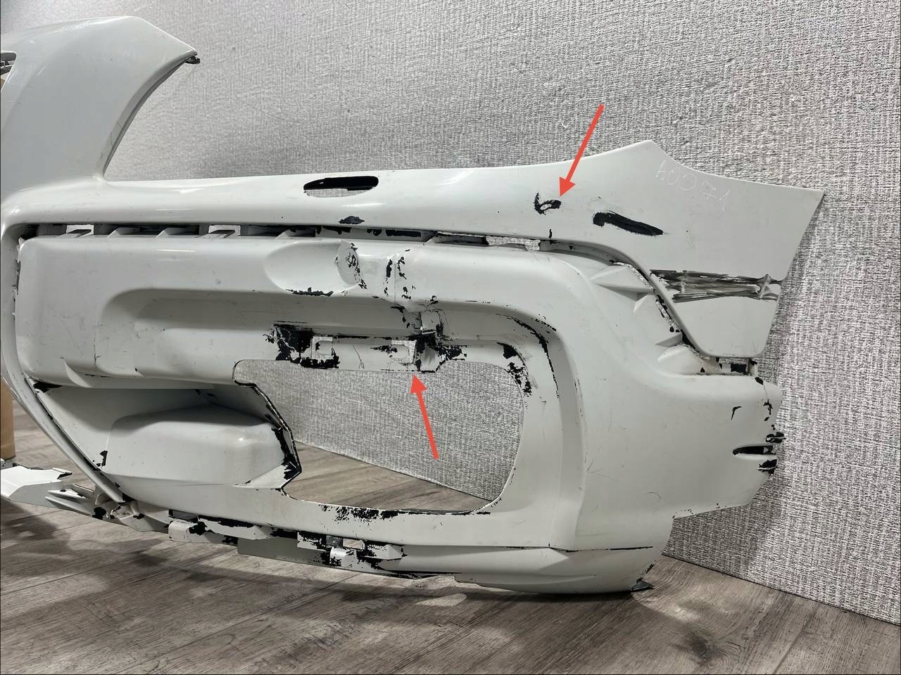 VOLVO XC70 II 2007-> bumper front 30678678