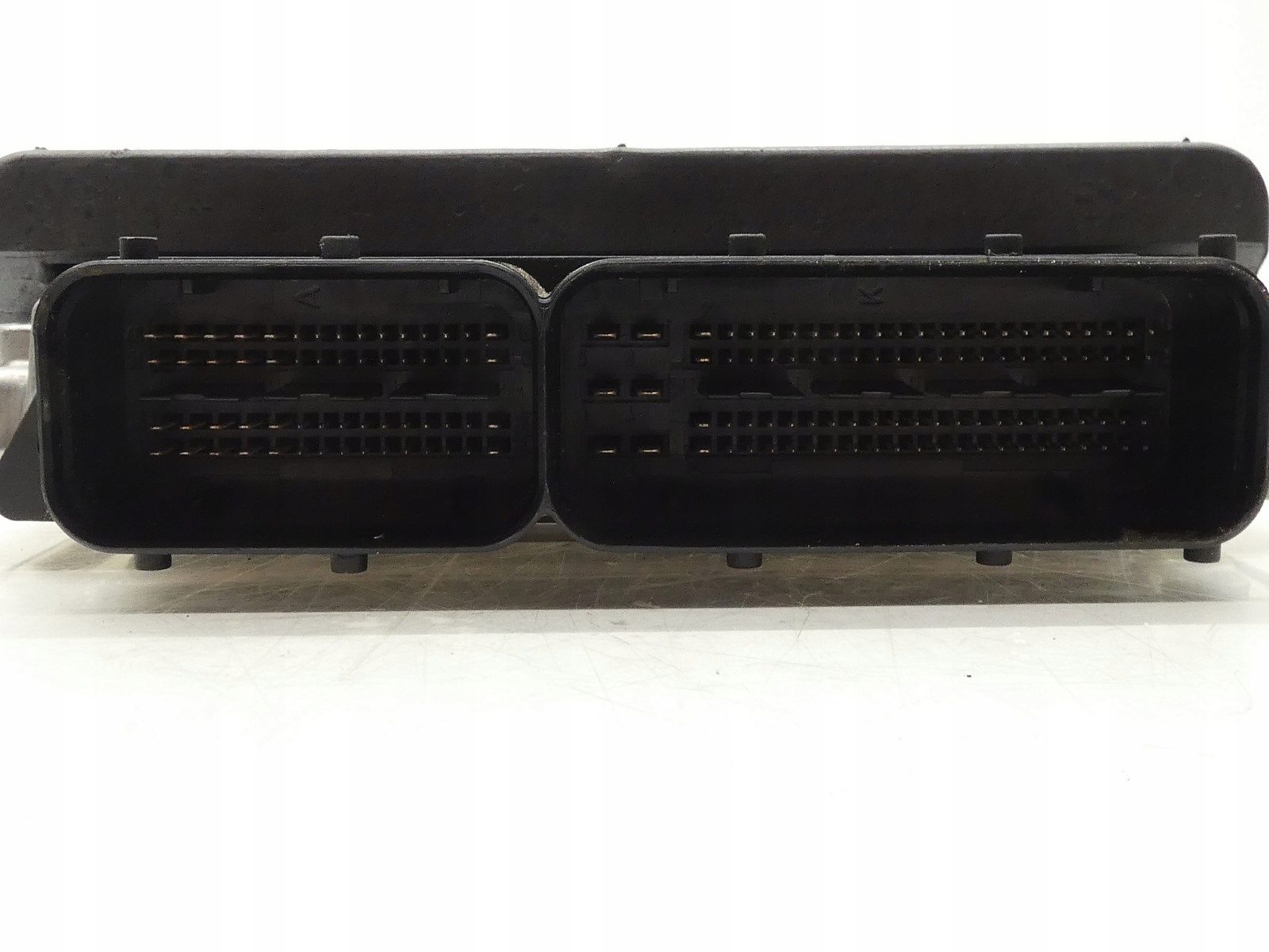 control unit computer of the engine AUDI A4 B8 A5 8T 1.8 TFSI 8K1907115M