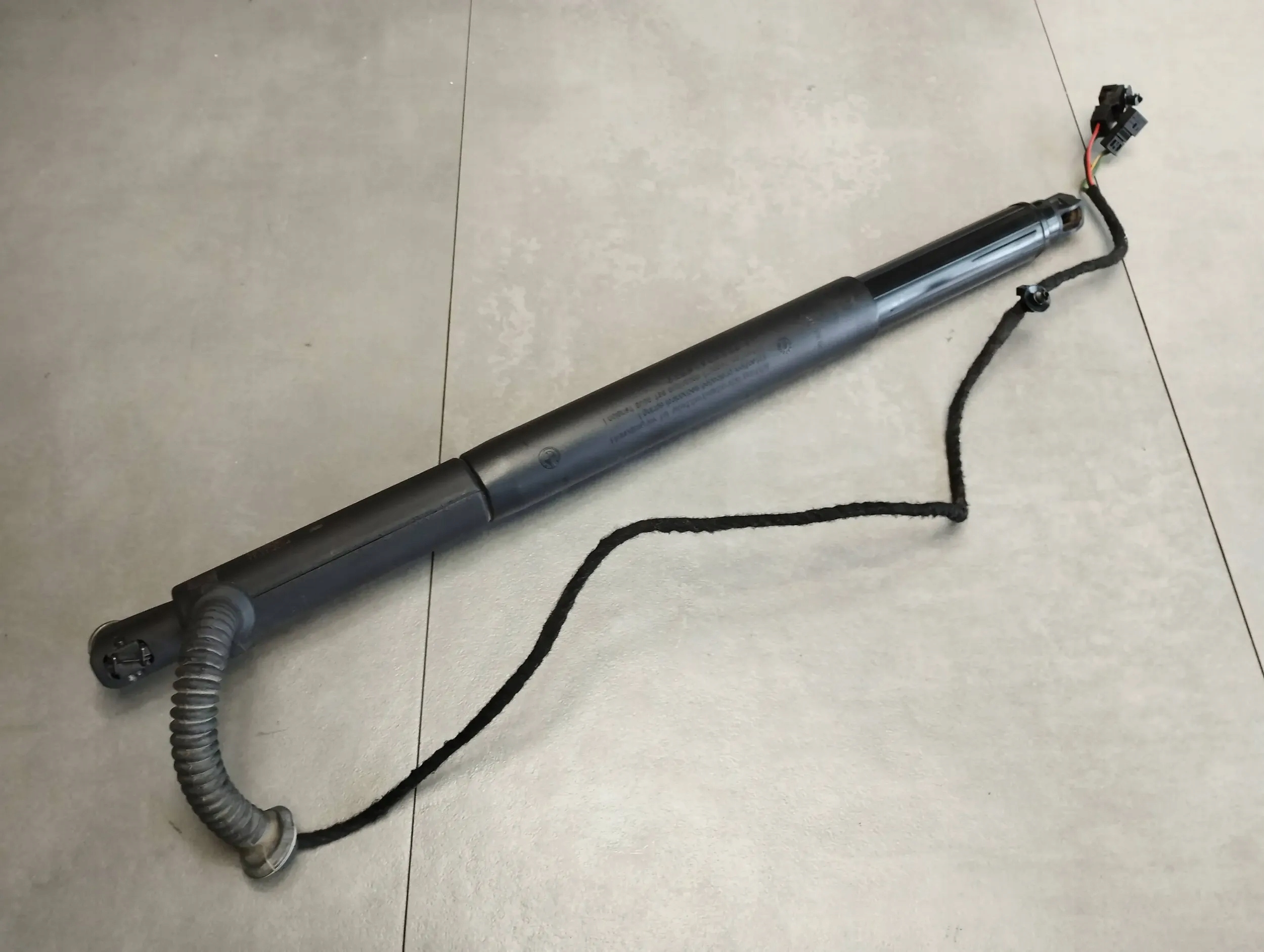 BMW X6 E71 damper bonnet electrical left 7332697