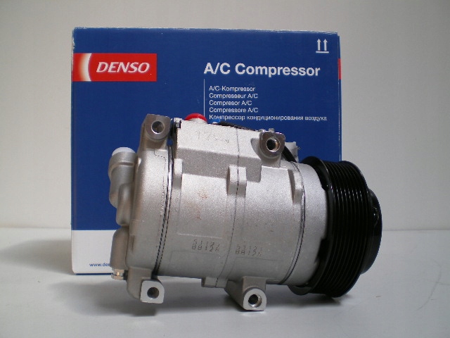 Компрессор кондиционера John Deere DCP99520