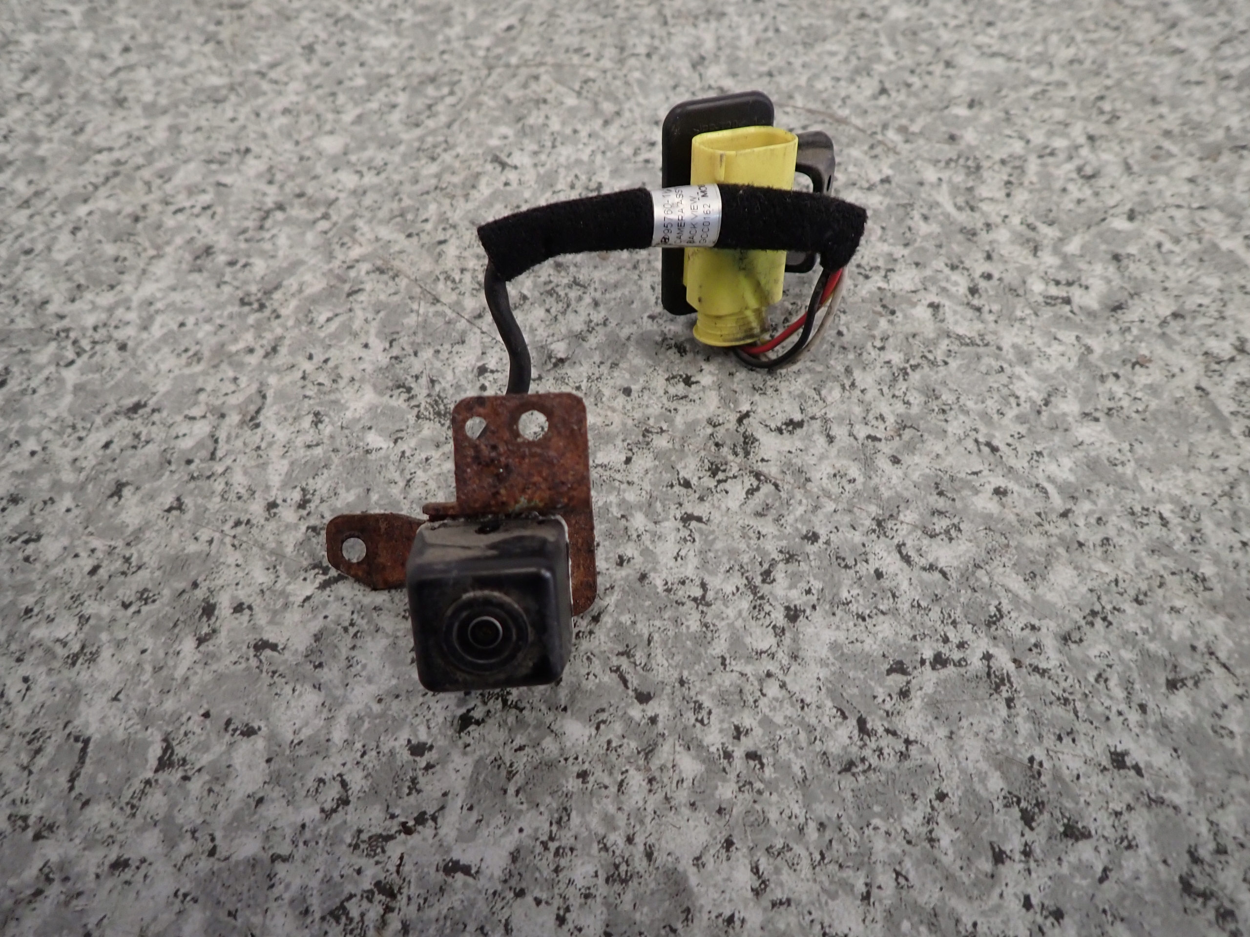 HYUNDAI IX20 09- KAMERA TYLNA COFANIA