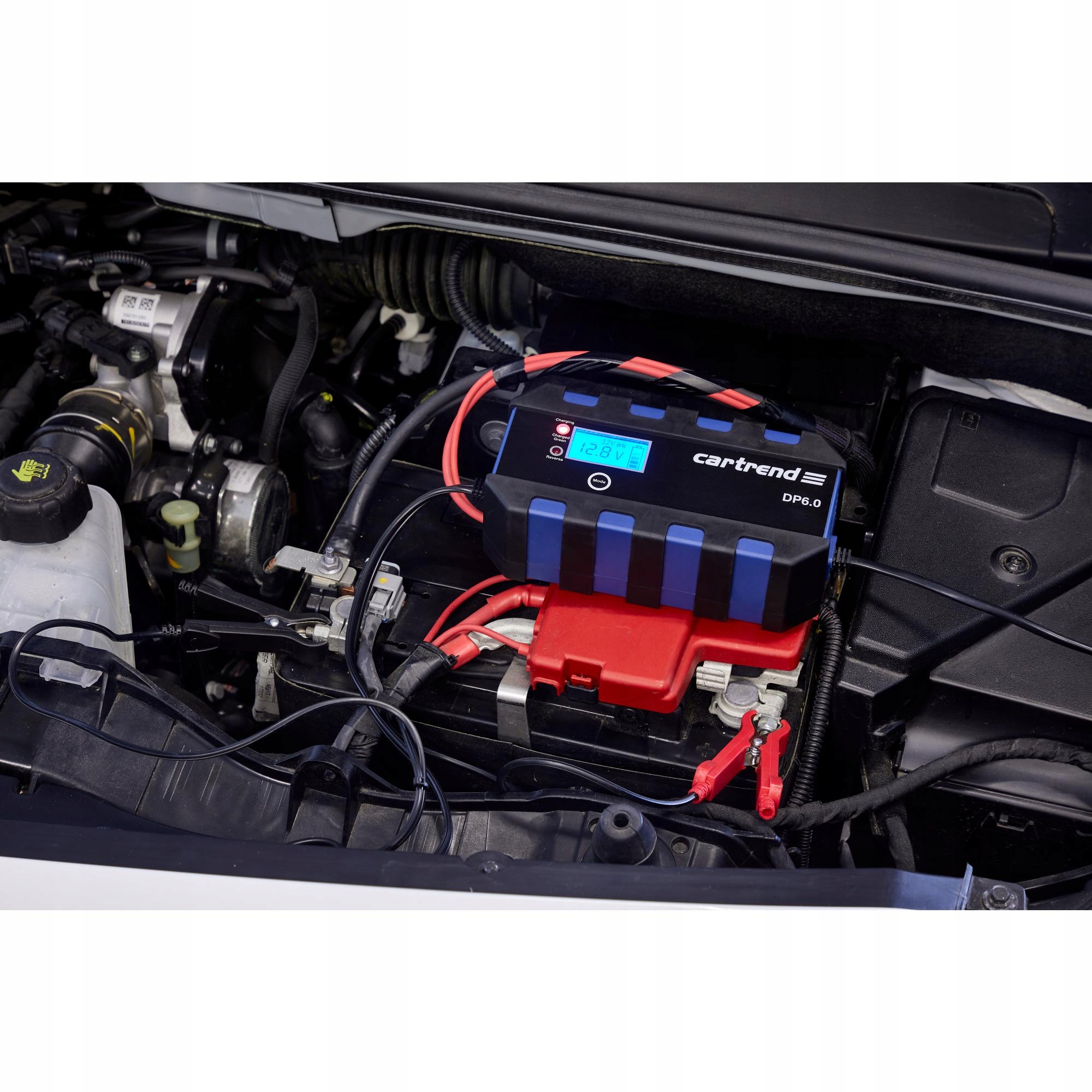 Prostownik Samochodowy do Akumulatorów 6/12V, 6A POWYSTAWOWY Kod producenta 10621