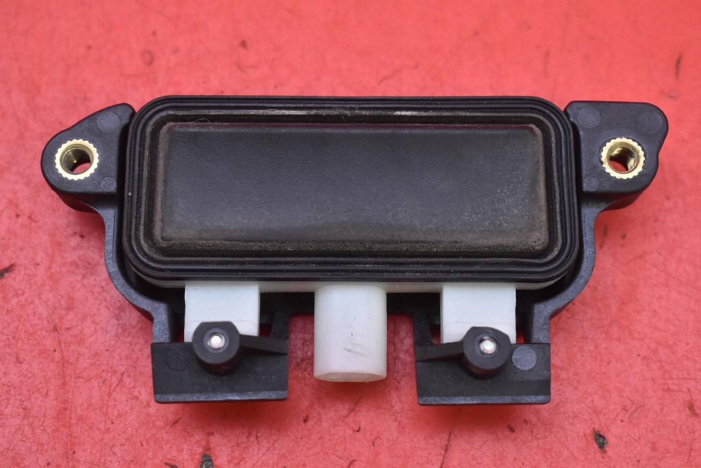 handle button bonnet rear part TESLA MODEL S LIFT 16-21