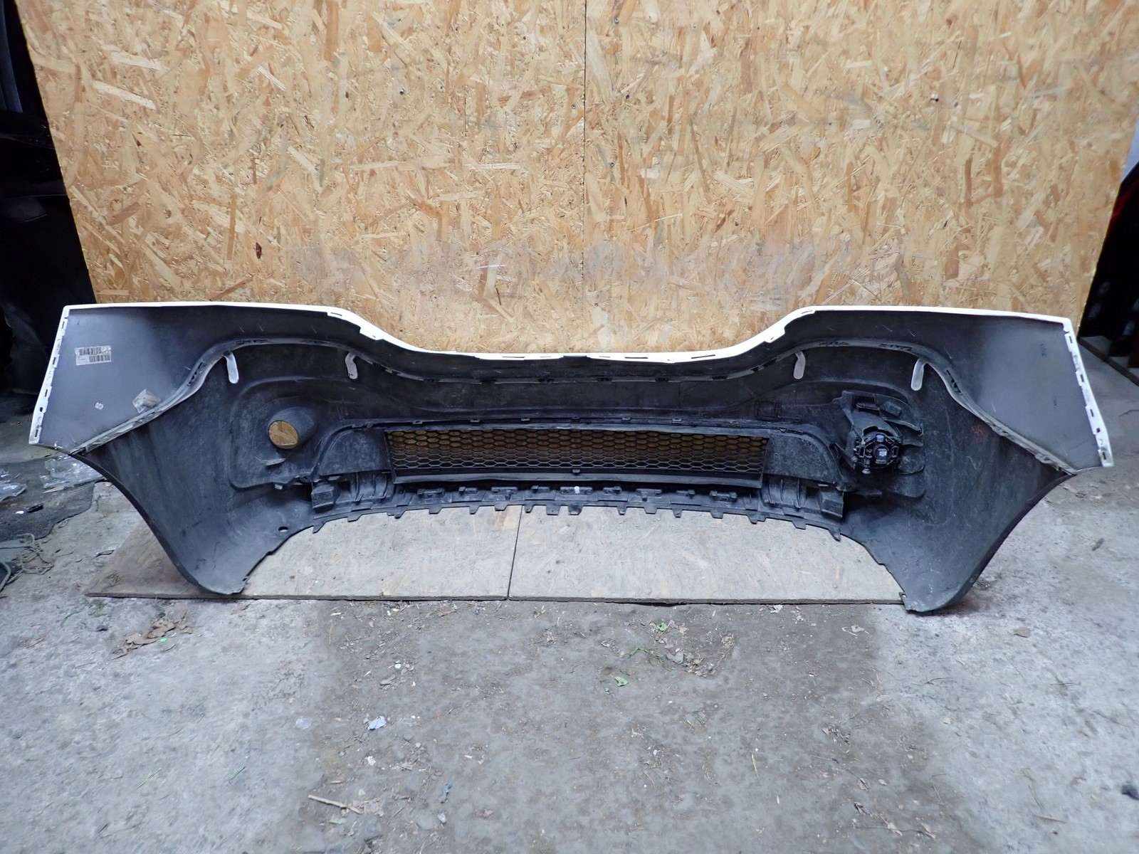 bumper front front RENAULT TRAFIC 3 III FG 2014-2021R 620223380R