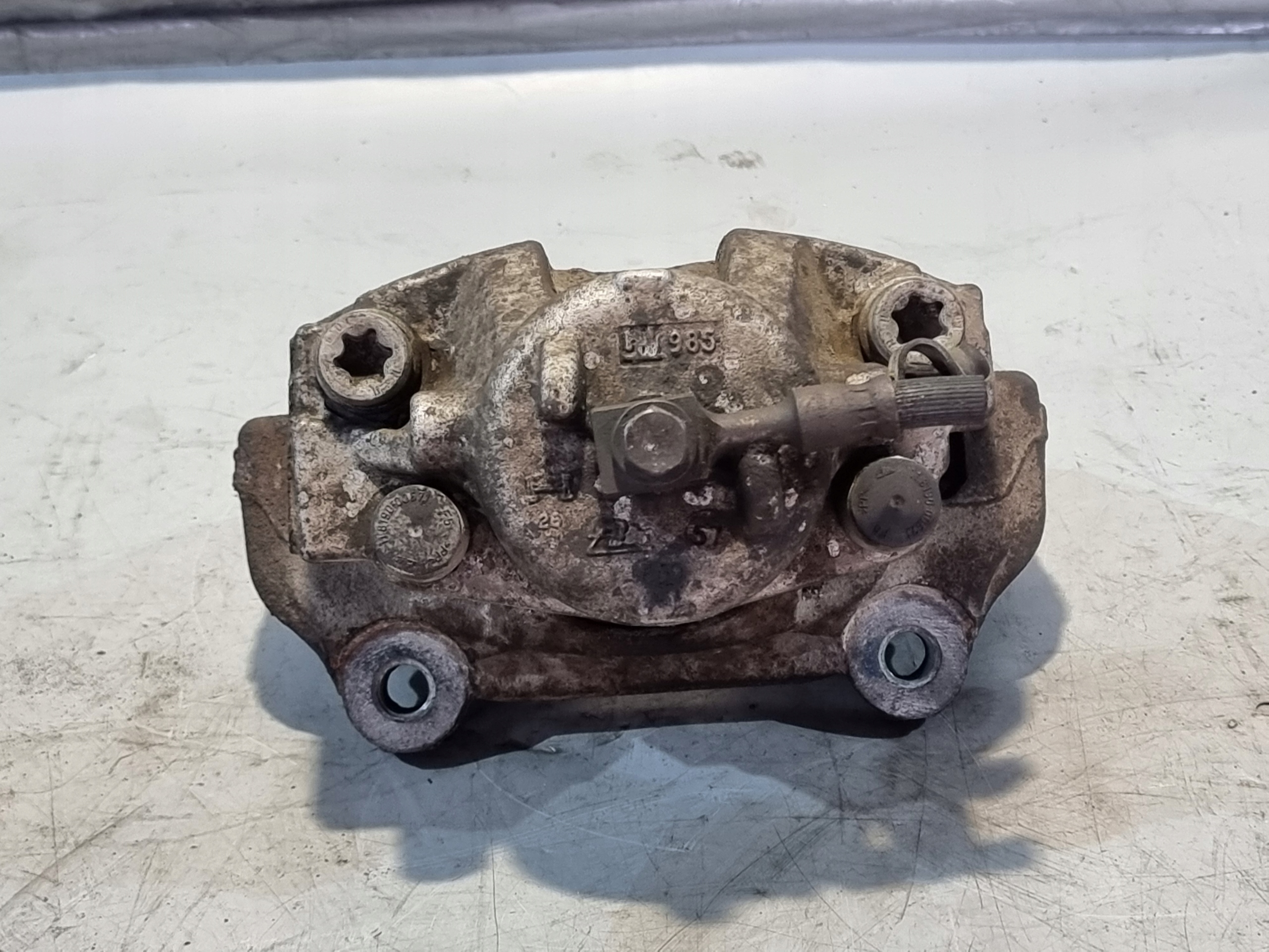 caliper brake right front OPEL SIGNUM 1.8B 16V 90kW 03r