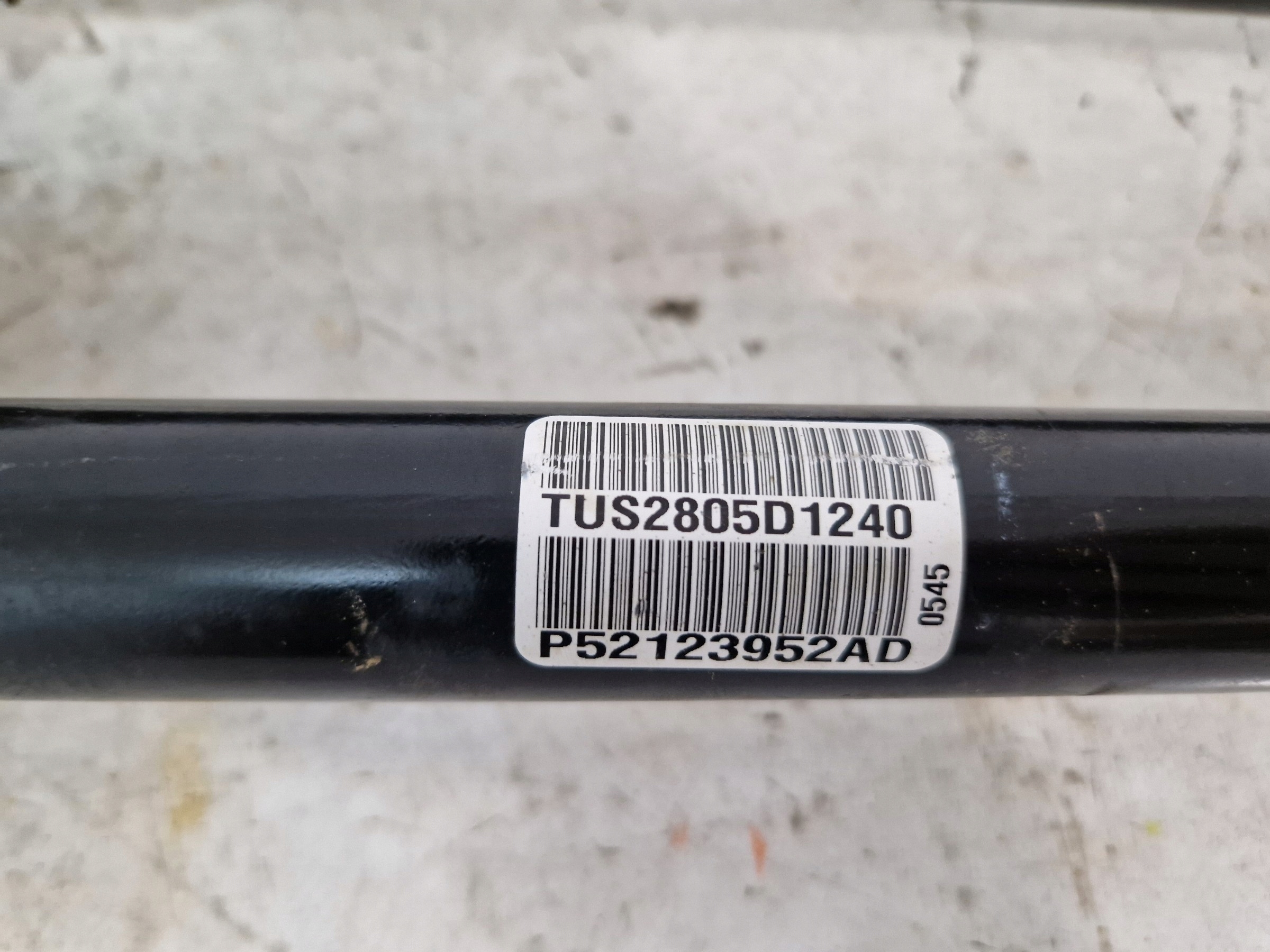 DODGE CHARGER CHALLENGER 2015 - 3.6 semi-axis rear part left = right P52123952AD