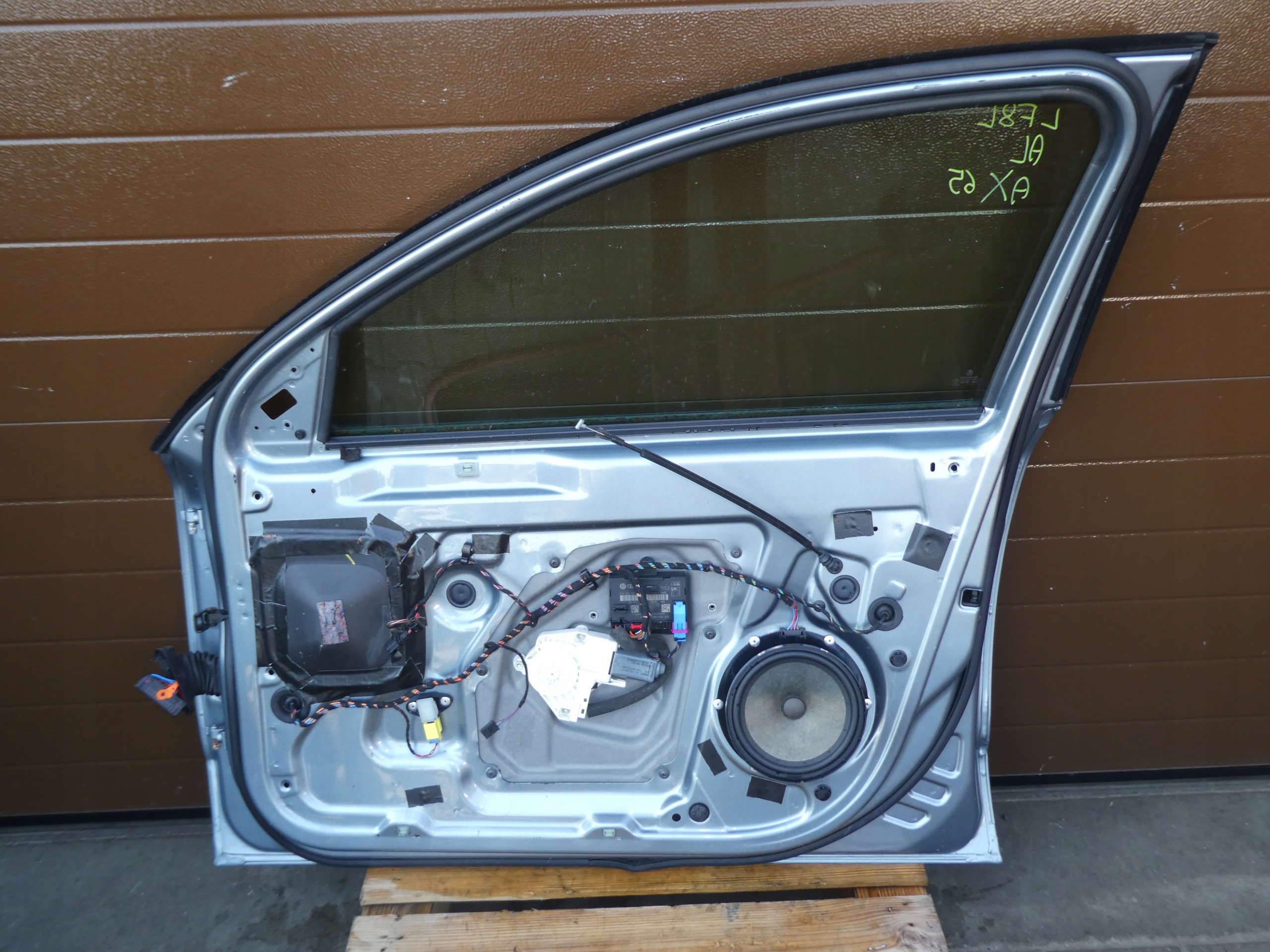 door right front LF8L SKODA SUPERB II