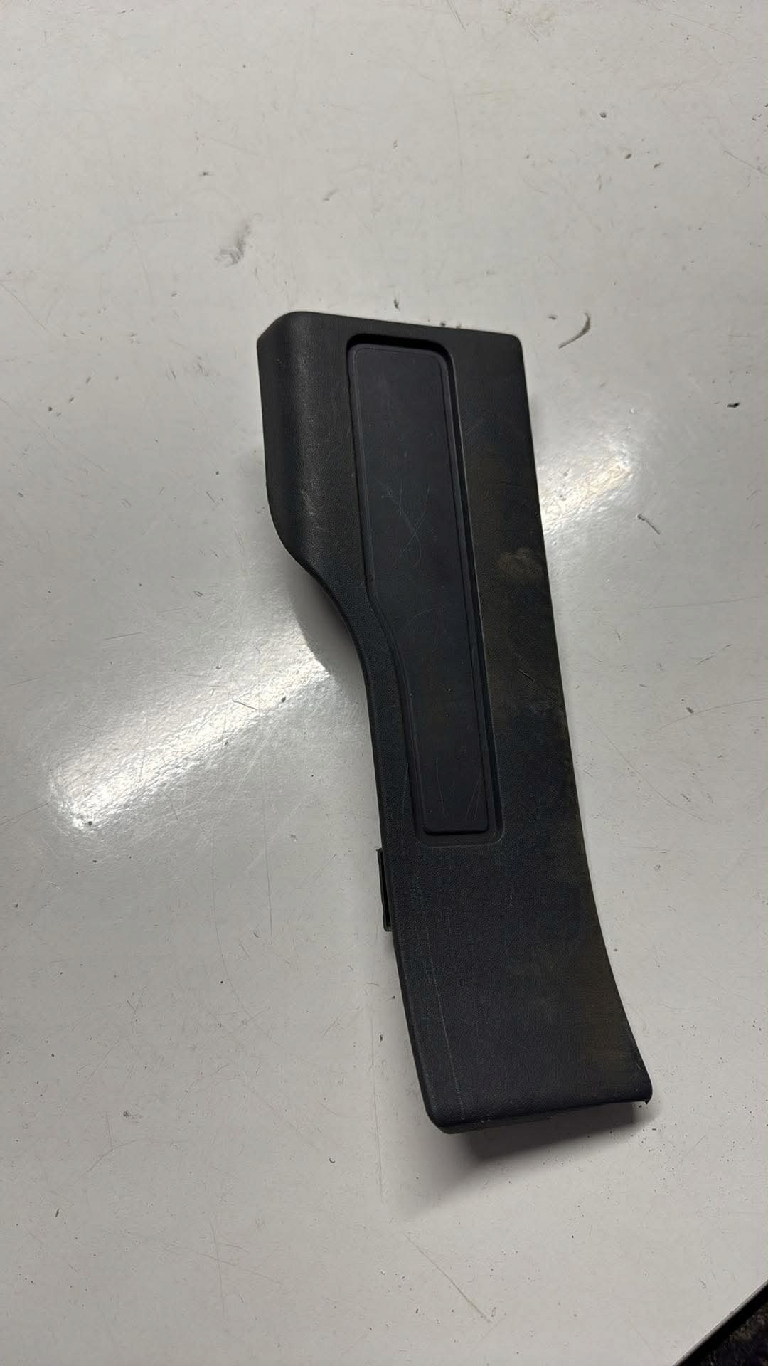 Land Rover Evoque L538 right moulding threshold rear BJ3213244A