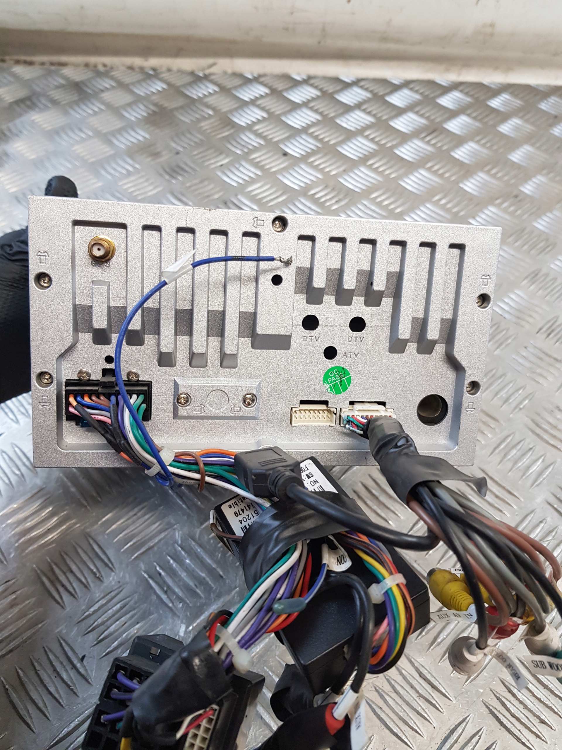 RADIO 2DIN + frame + KOSTKI VW PASSAT B6 EU
