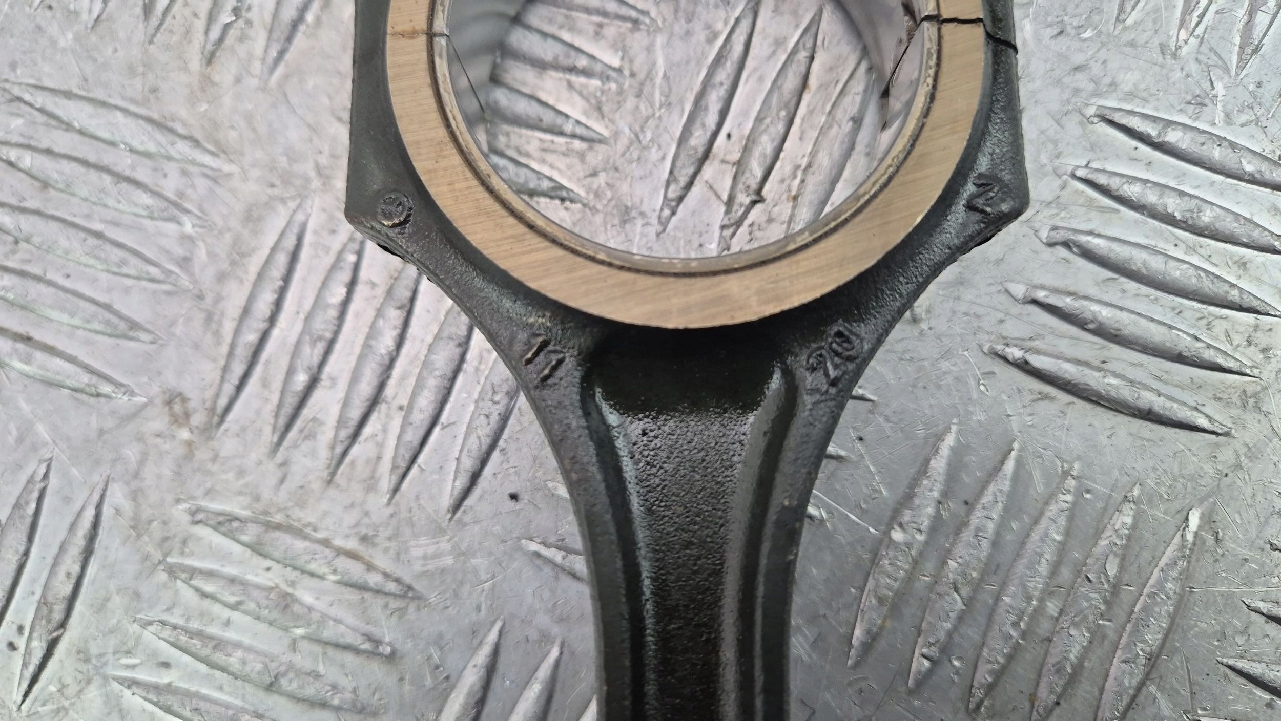 Piston avec bielle Mercedes E200 CGI W212 1.8 0821RA M271