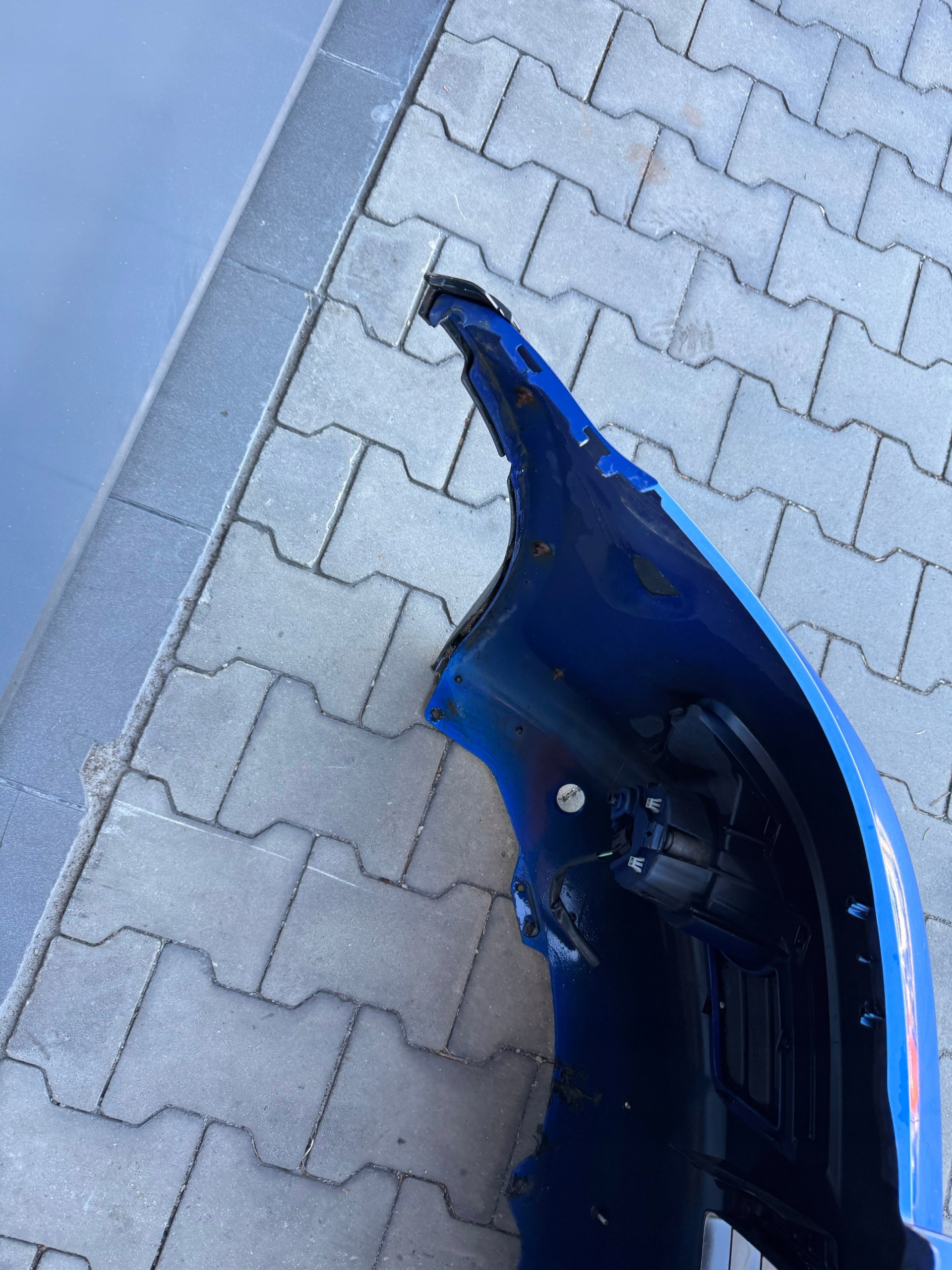 SUZUKI SX4 06R- bumper front front SX4 SX-4 original blue !