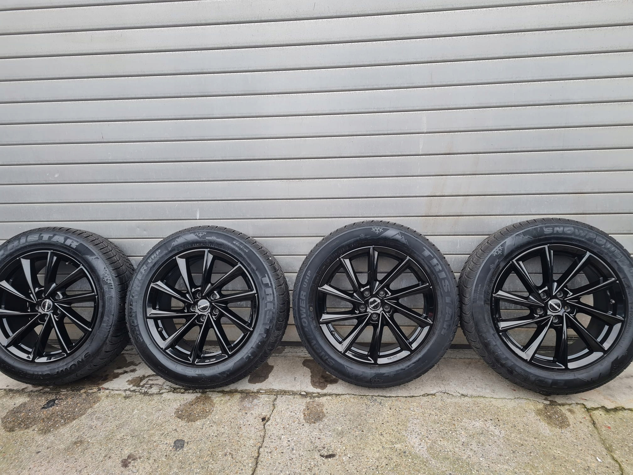 Диски з шини зимовими Volvo Xc60