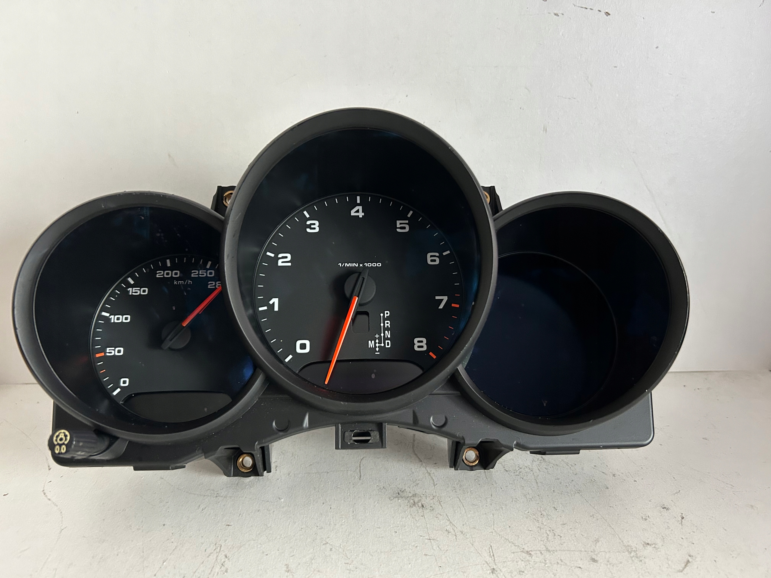 PORSCHE MACAN СЧЕТЧИК ЧАСОВ 95B920900HT