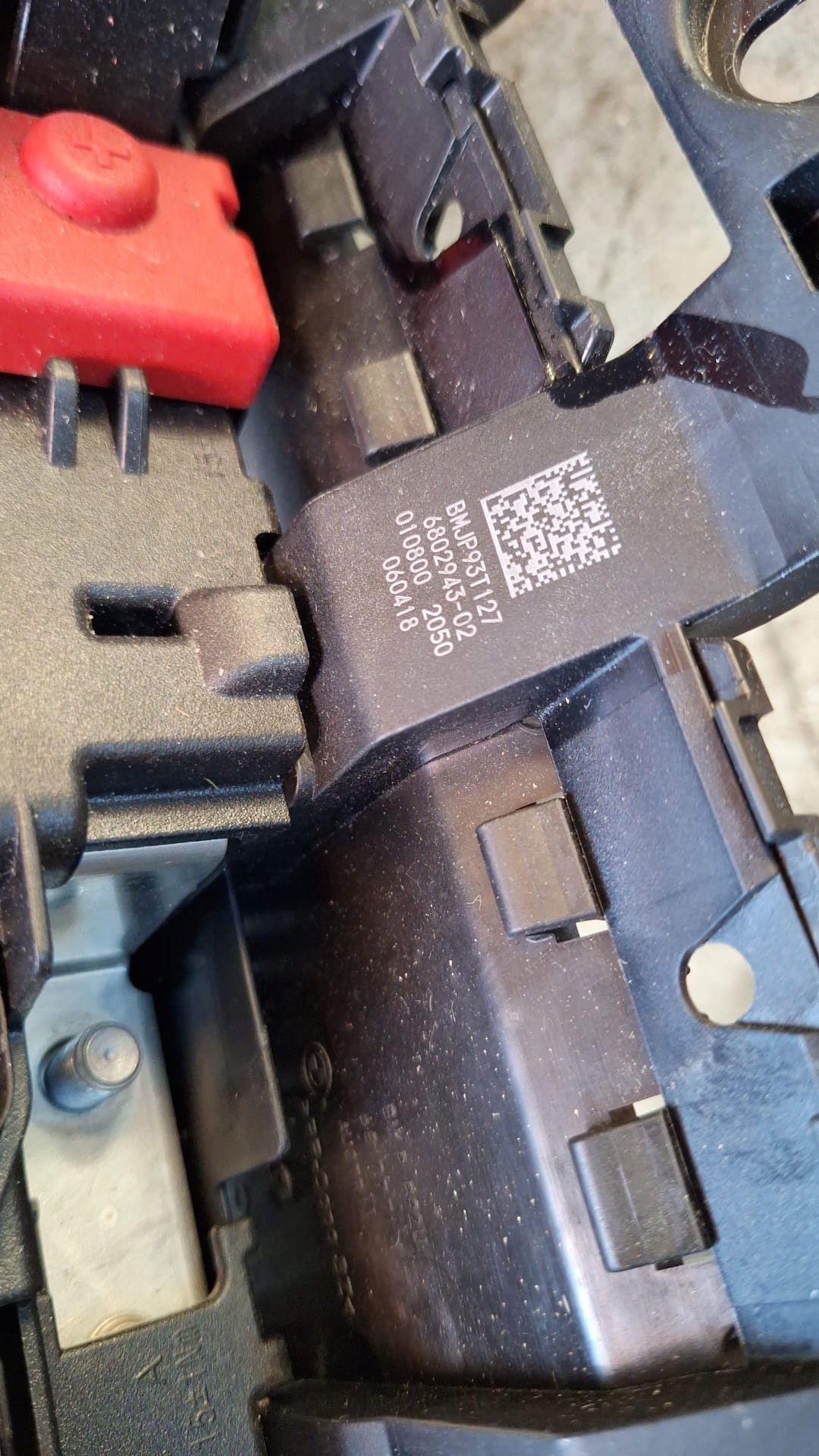 compartment ROZDZIELACZ PRADU BMW 5 G30 6802943