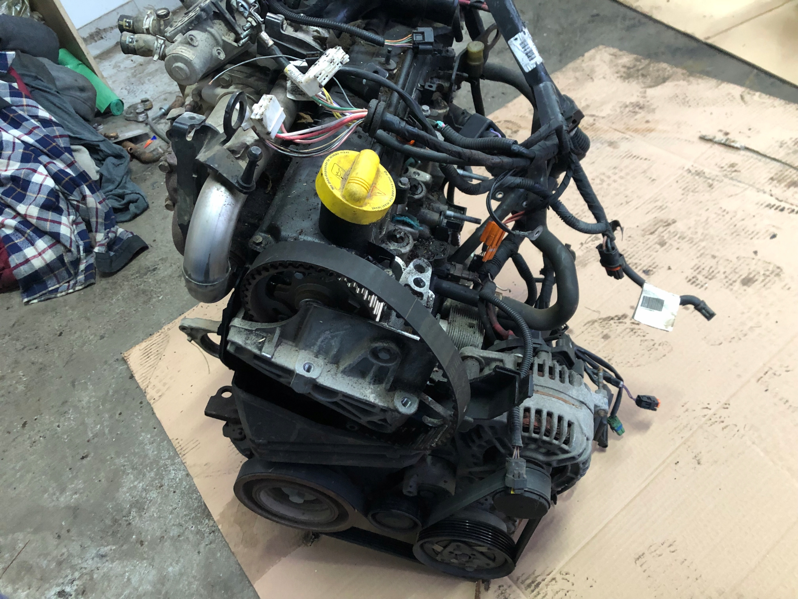 Двигатель 1.5 renault CLIO III 2005-2012 без навесного