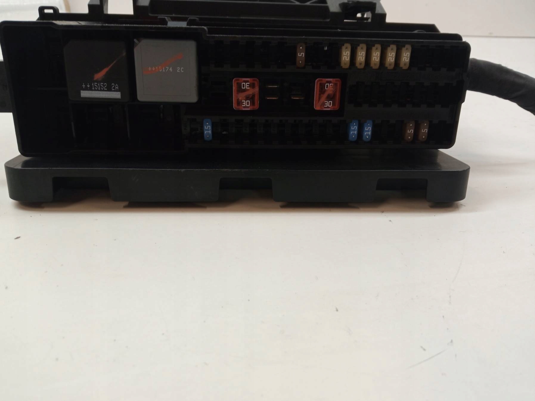 Module fusibles AV6T-14K131-AC Volvo V40 II (2012-2019)