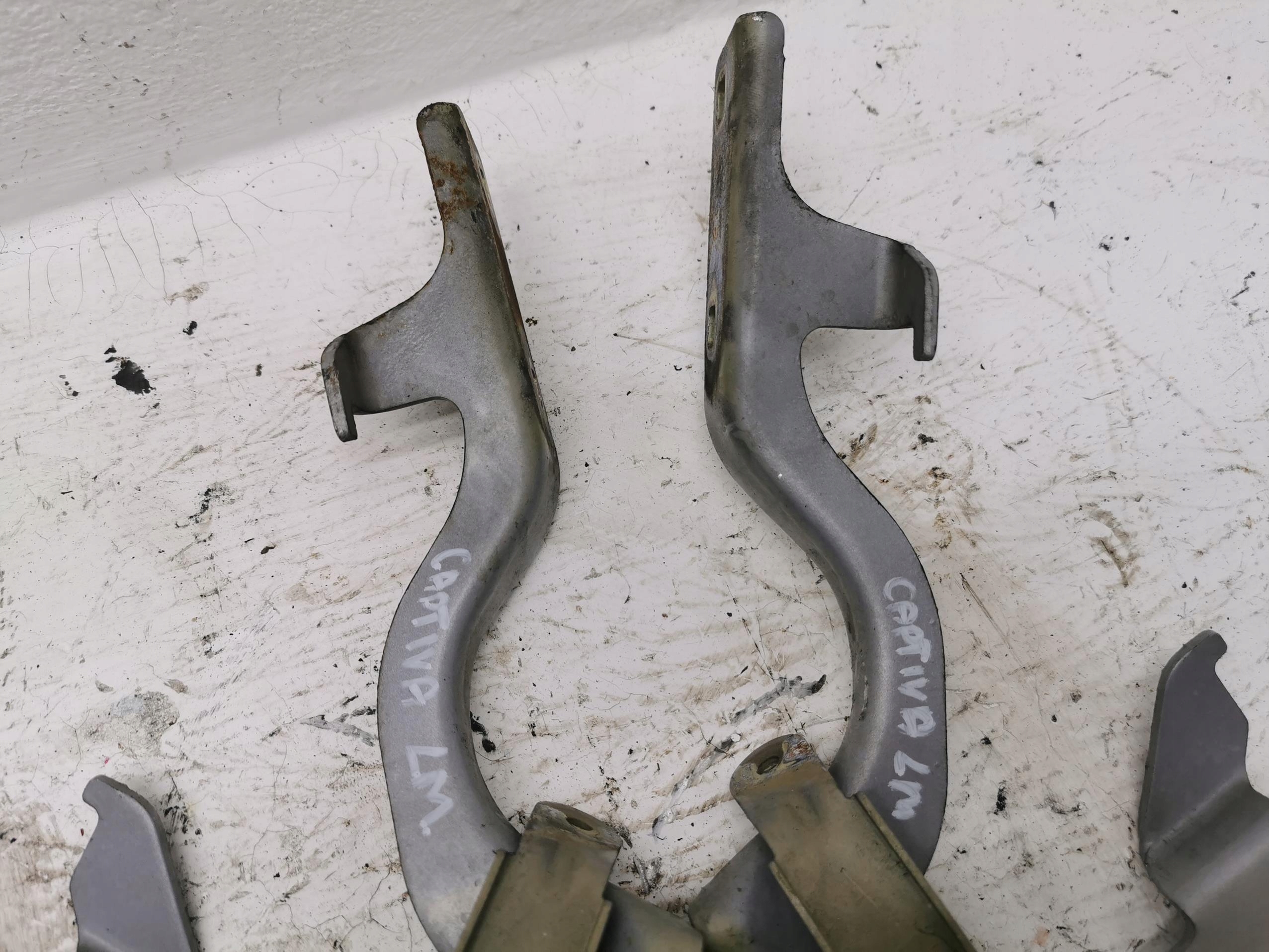 Cerniere cofano CHEVROLET CAPTIVA e 06-15 EU