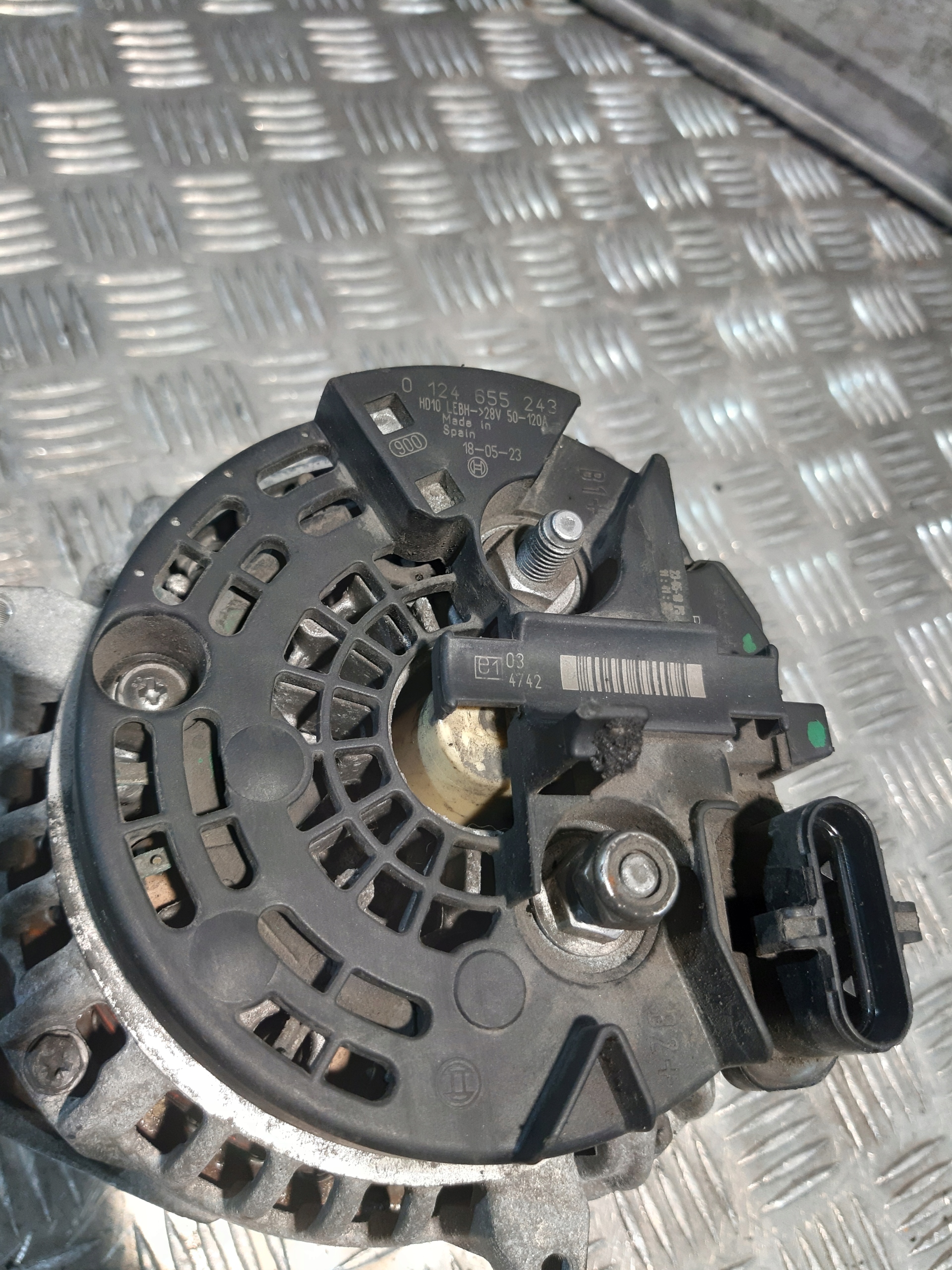 Alternator Bosch 0 124 655 243 120A