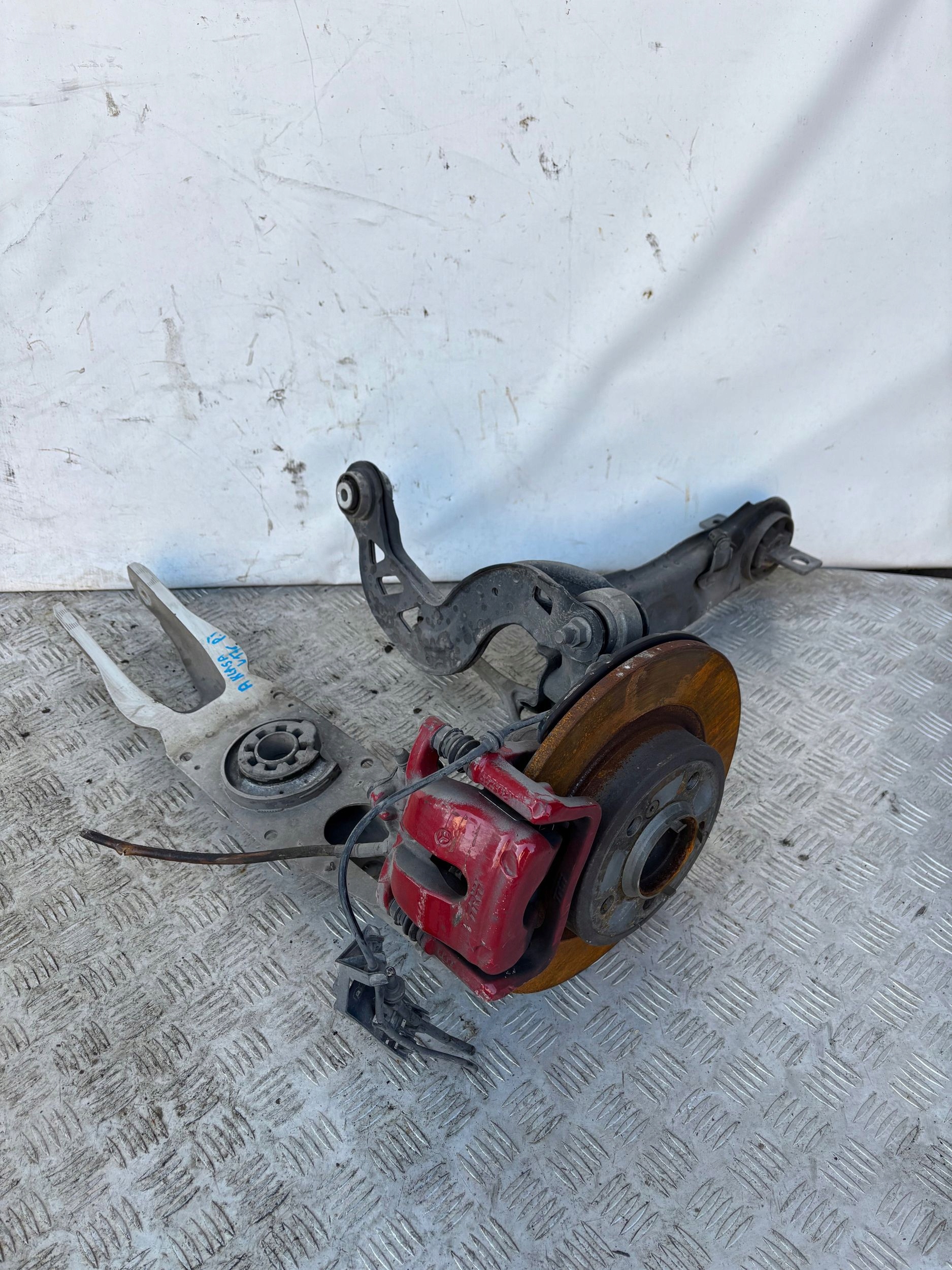 swing rear right arm MERCEDES A KLASA W176 12