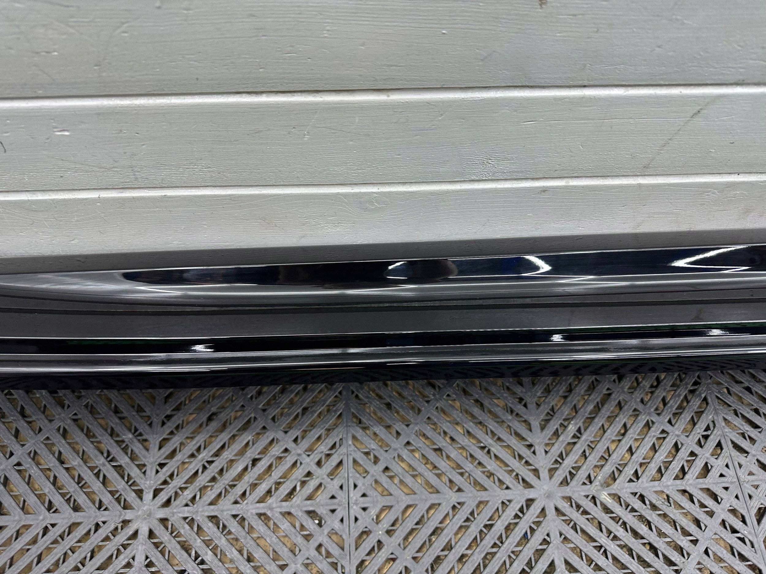 moulding threshold front side right Mini Countryman U25 5A62D06