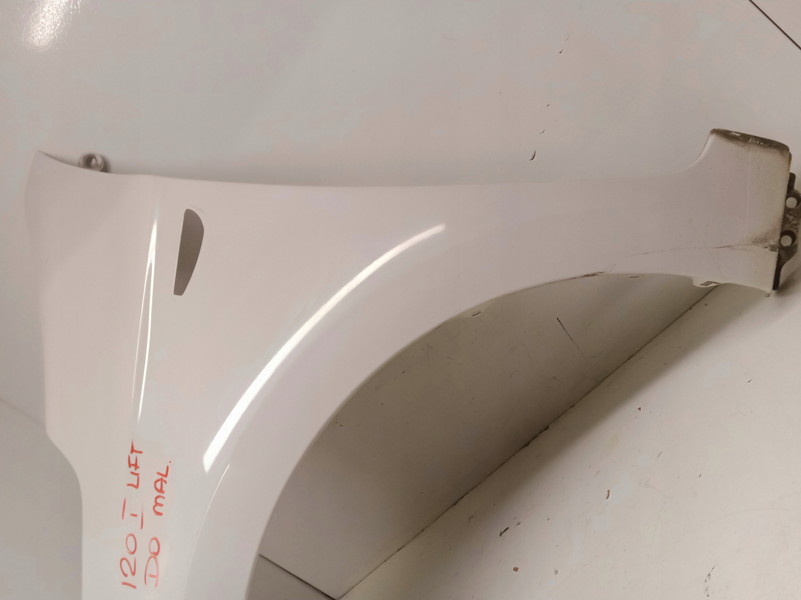 HYUNDAI I20 LIFT fender left front PHW 2012-14R