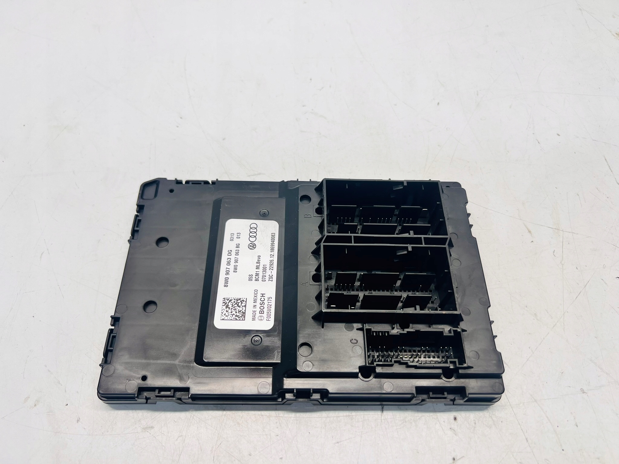 module control unit KOMFORTU AUDI A4 B9 A5 Q5 8W0907063DG
