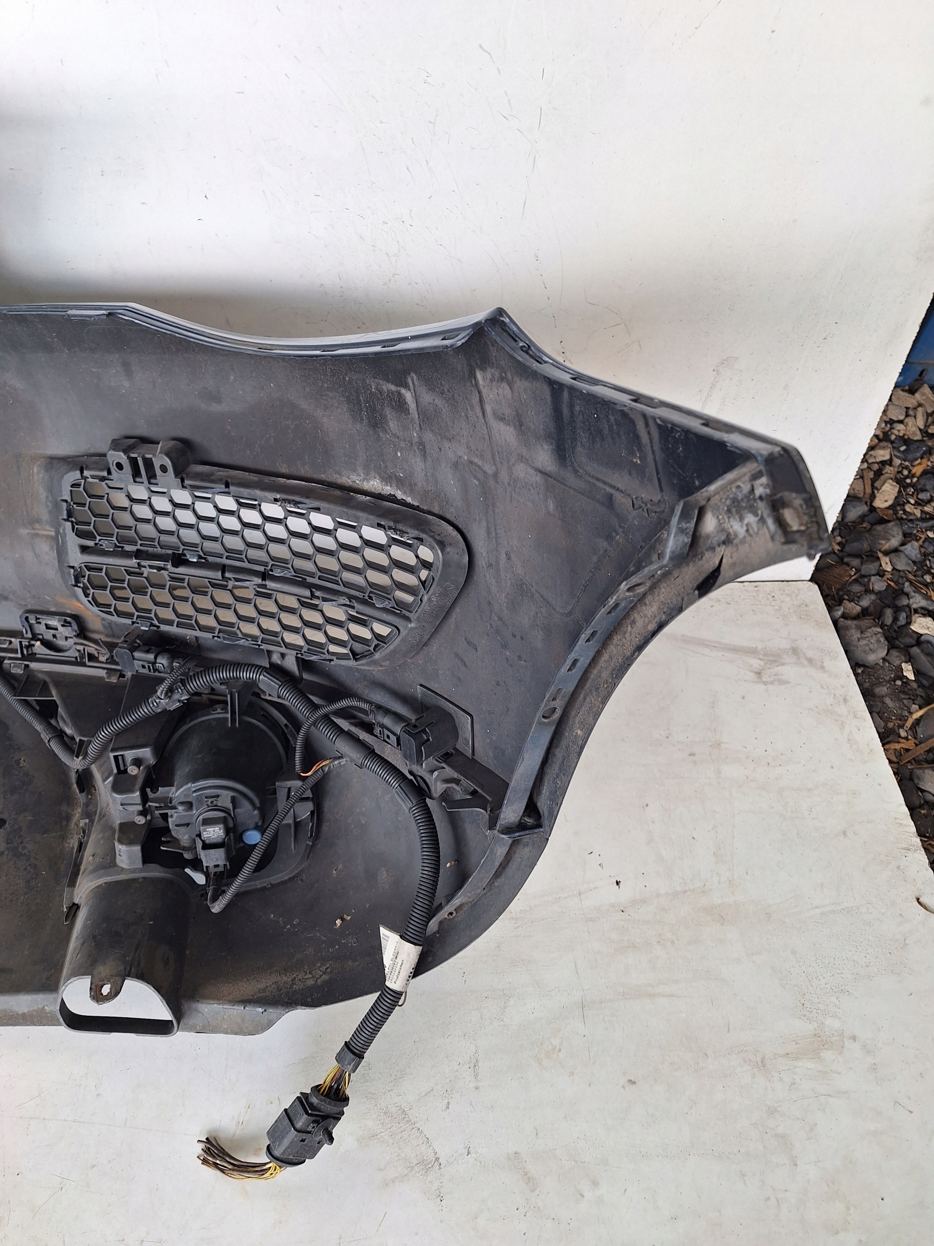 VOLKSWAGEN TOUAREG 7L LIFT 06-10 bumper PDC