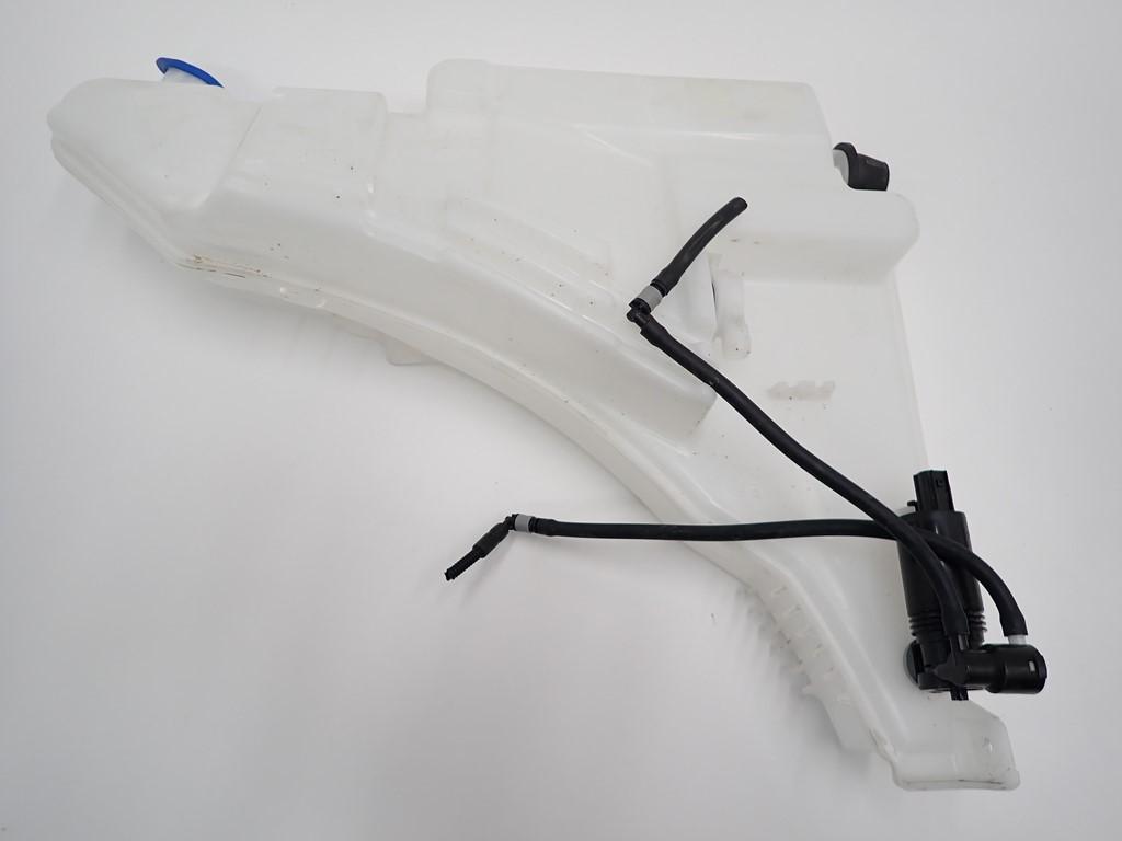 БАЧОК ОМИВАЧА НАСОС JAGUAR E-PACE 21R