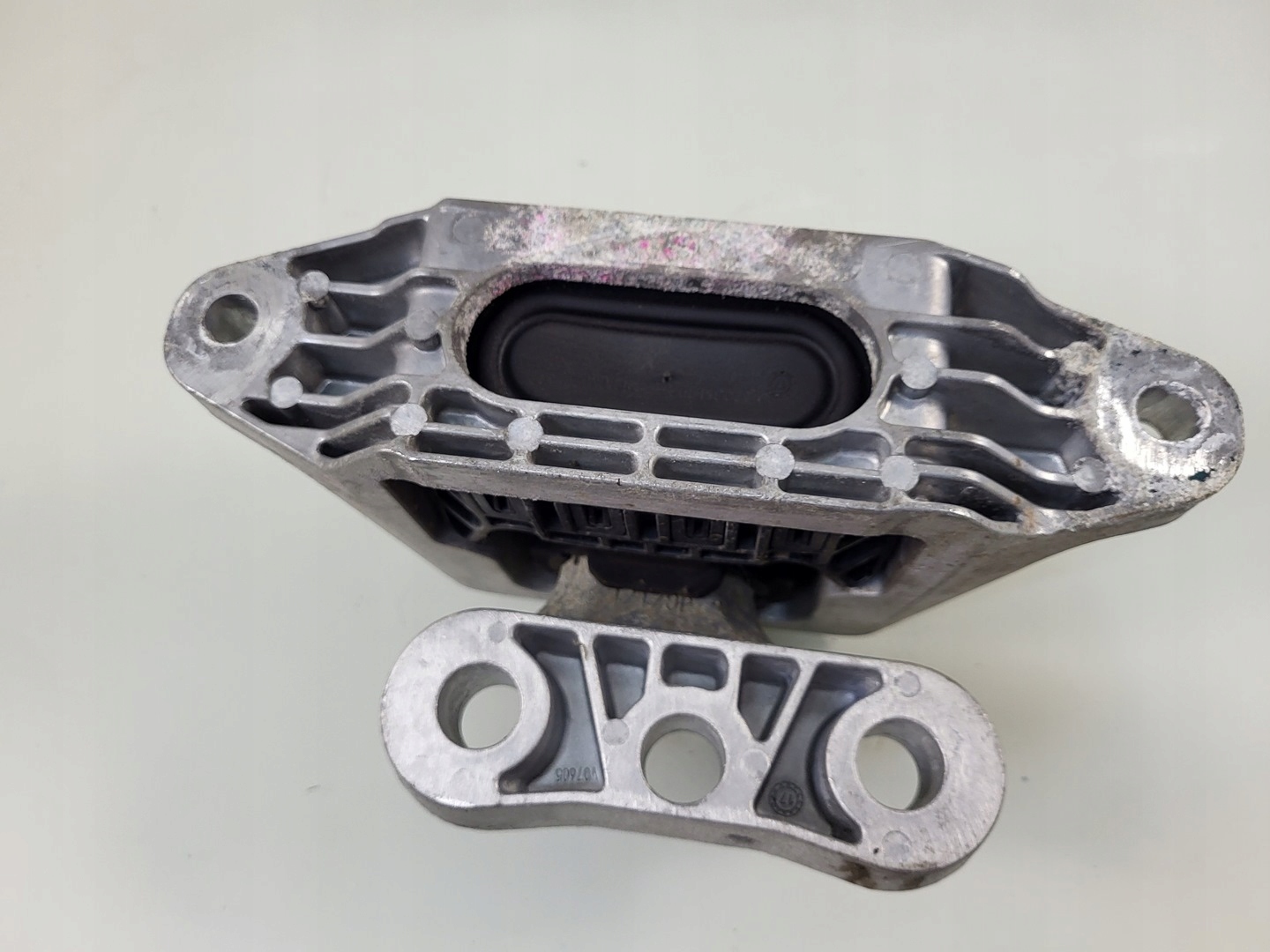 engine mount holder holder 2.0 cdti OPEL INSIGNIA B 84254938