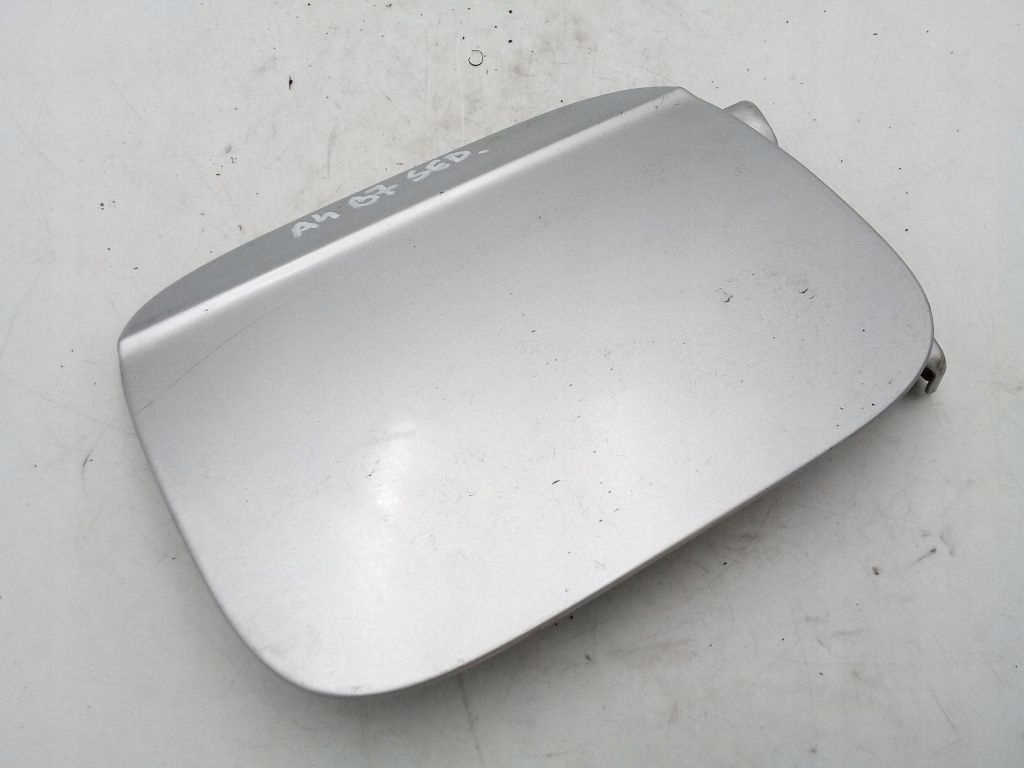 Audi A4 B7 Berline Volet trappe carburant Carburant