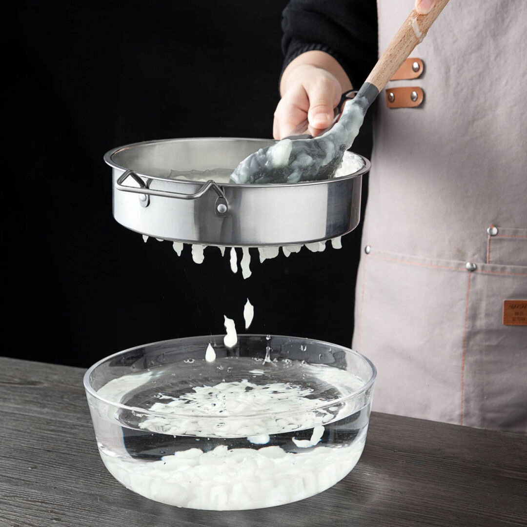 SITKO DO LANYCH KLUSEK PRZECIERAK HALUSZKÓW GNOCCHI Z RĄCZKĄ Rodzaj sitko