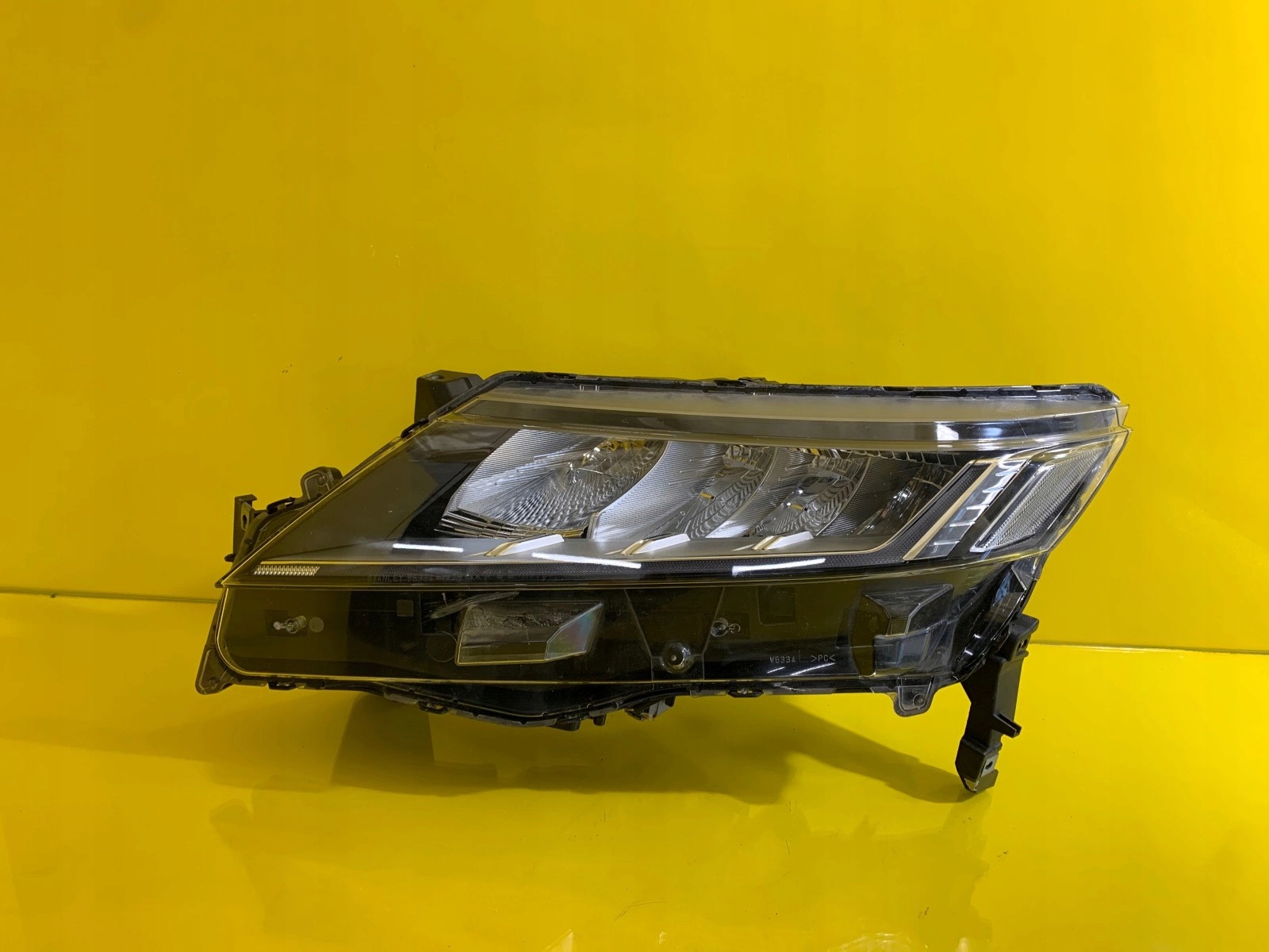 licht links Mitsubishi ASX II Full Led 20- 8301D481