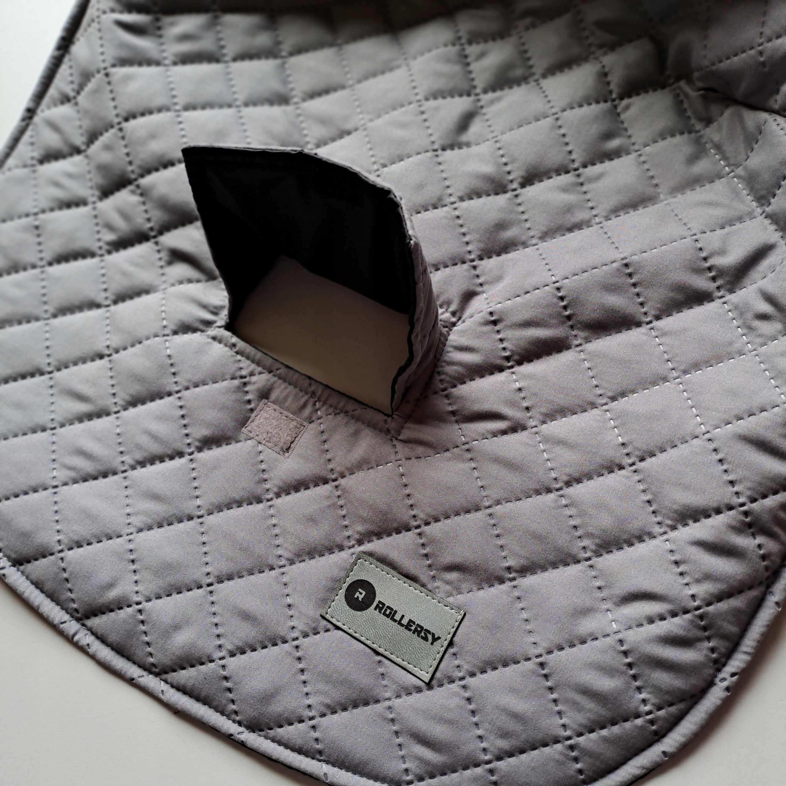 Rollersy - Wodoodporna mata do fotelika/wózka Grey Marka Rollersy