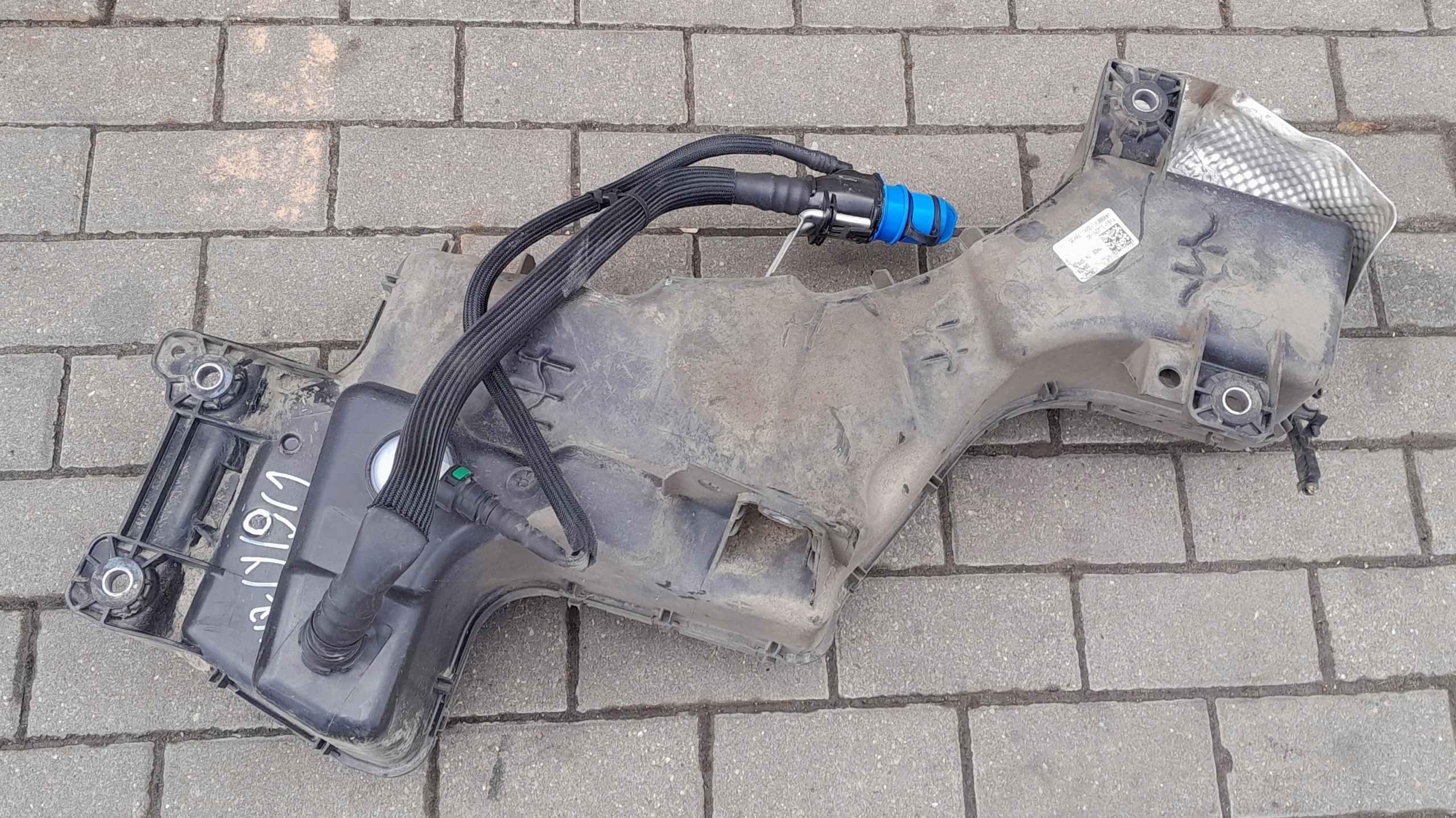 ZBIORNIK ADBLUE FORD TRANSIT CONNECT KV615J228BG