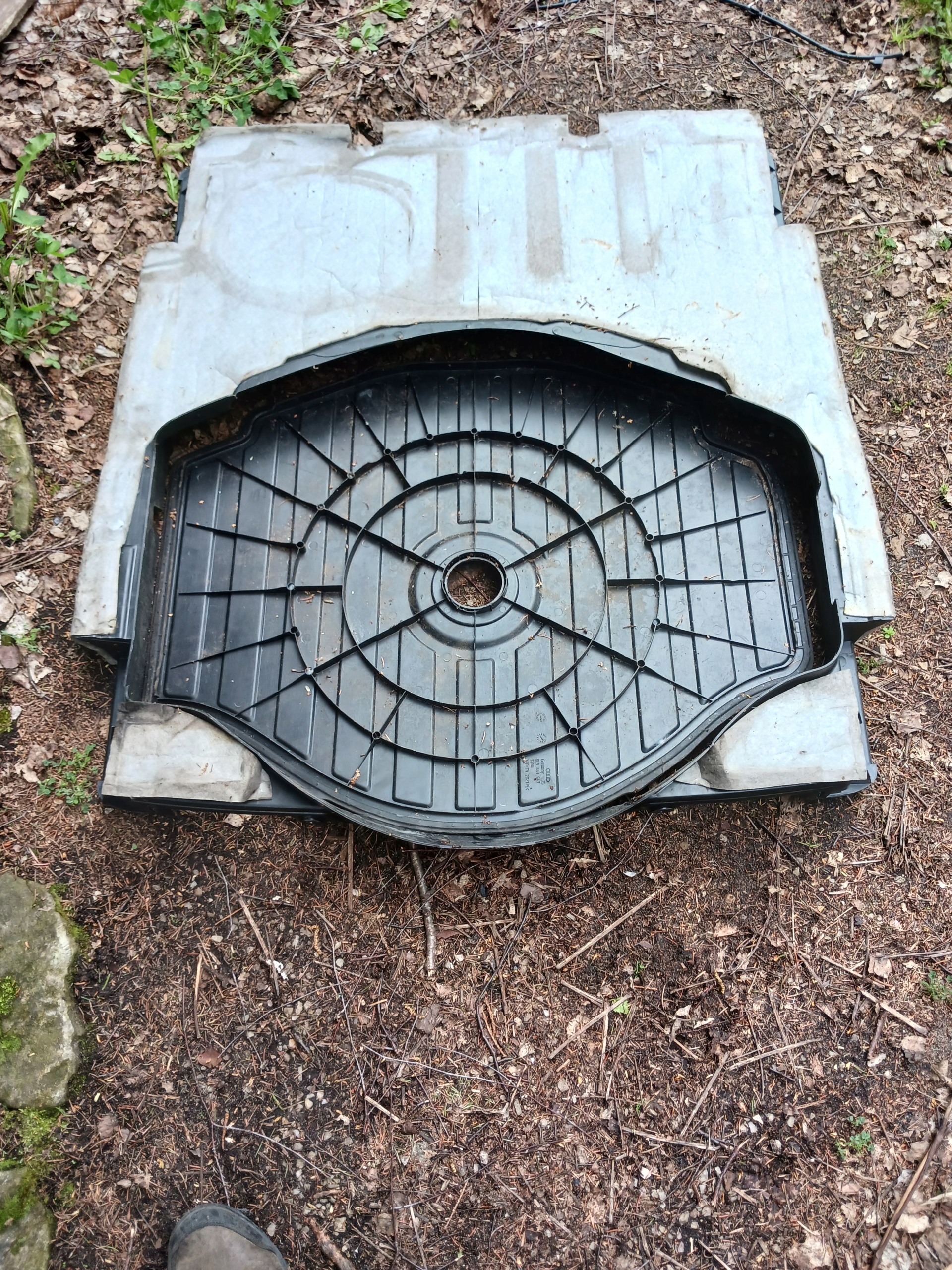 8E9864106C 8e9863547 a4 b7 kombi floor boot
