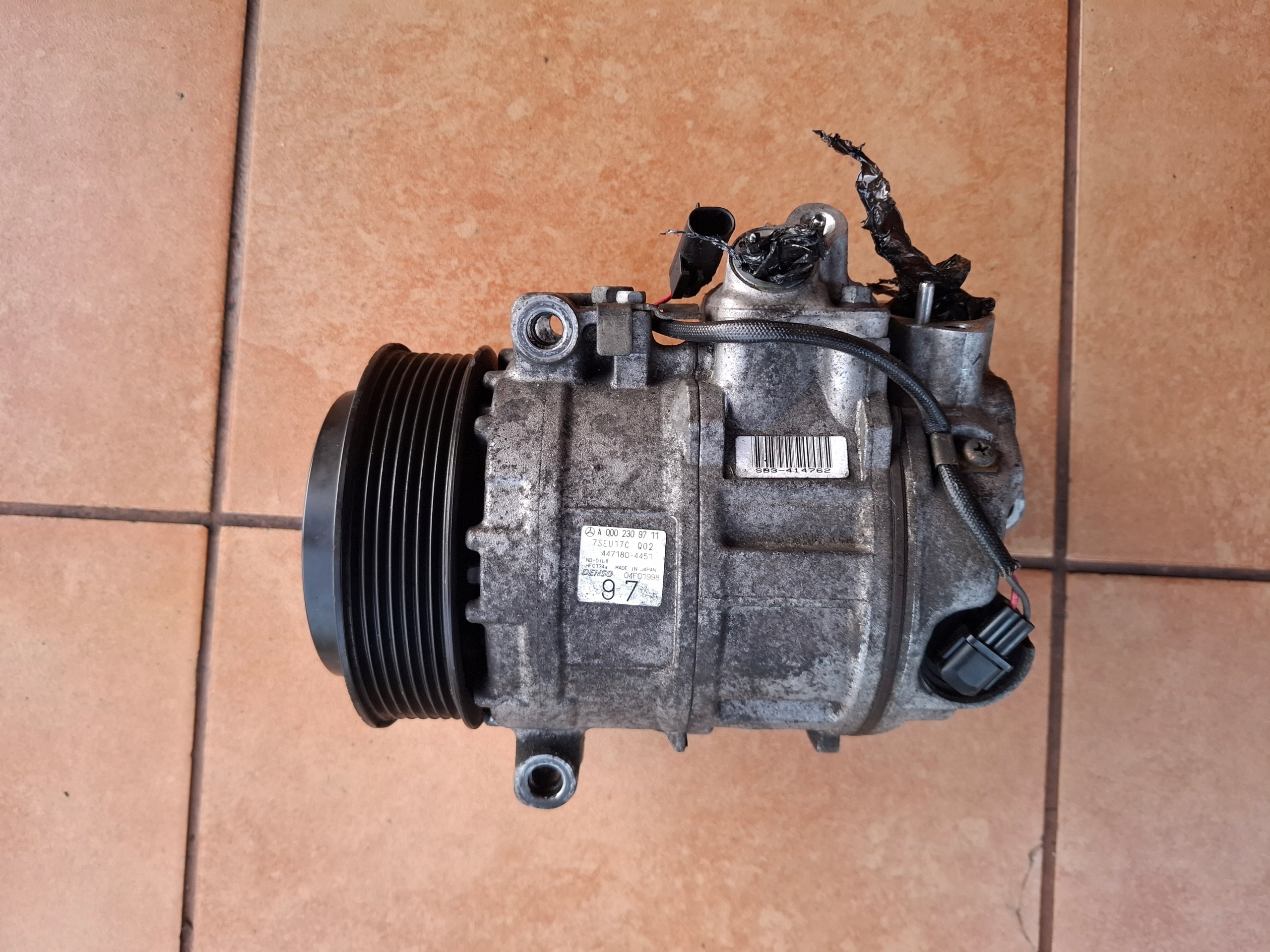 compressor of the air conditioning MERCEDES 1,8 compressor; A0002309711