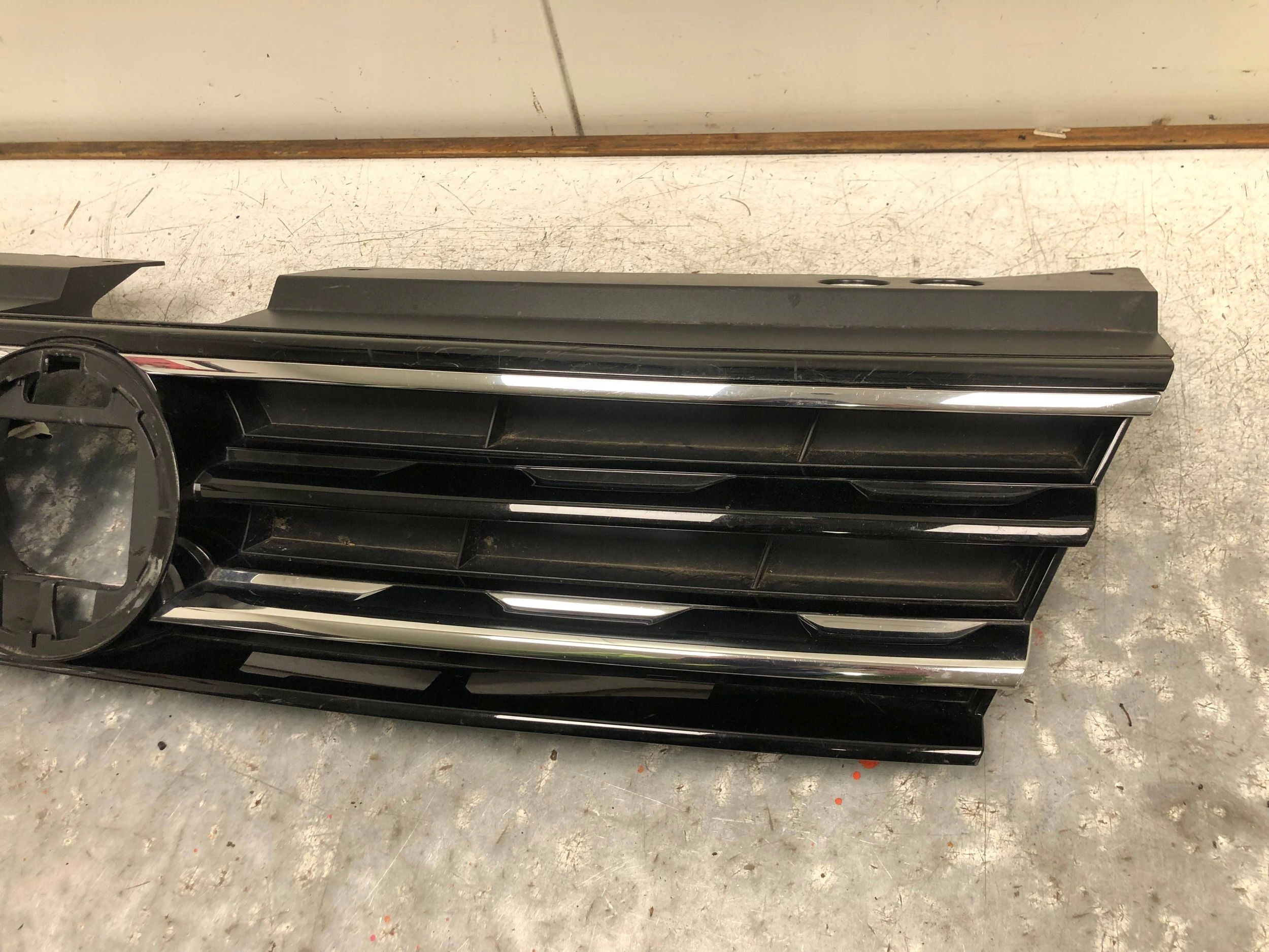 Grill Grill VW TIGUAN II 5NA