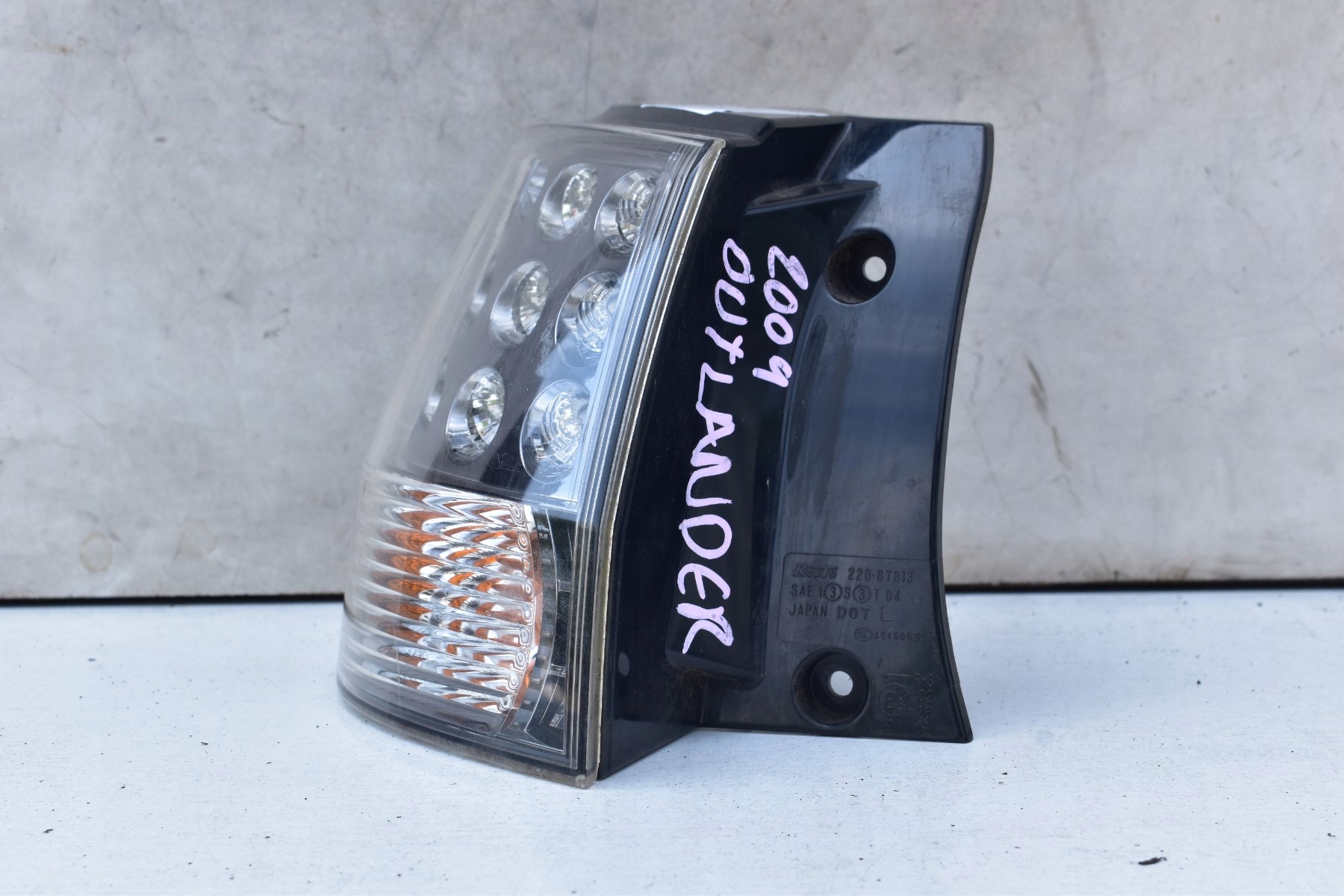 light left rear part MITSUBISHI OUTLANDER II 220-87813 EU