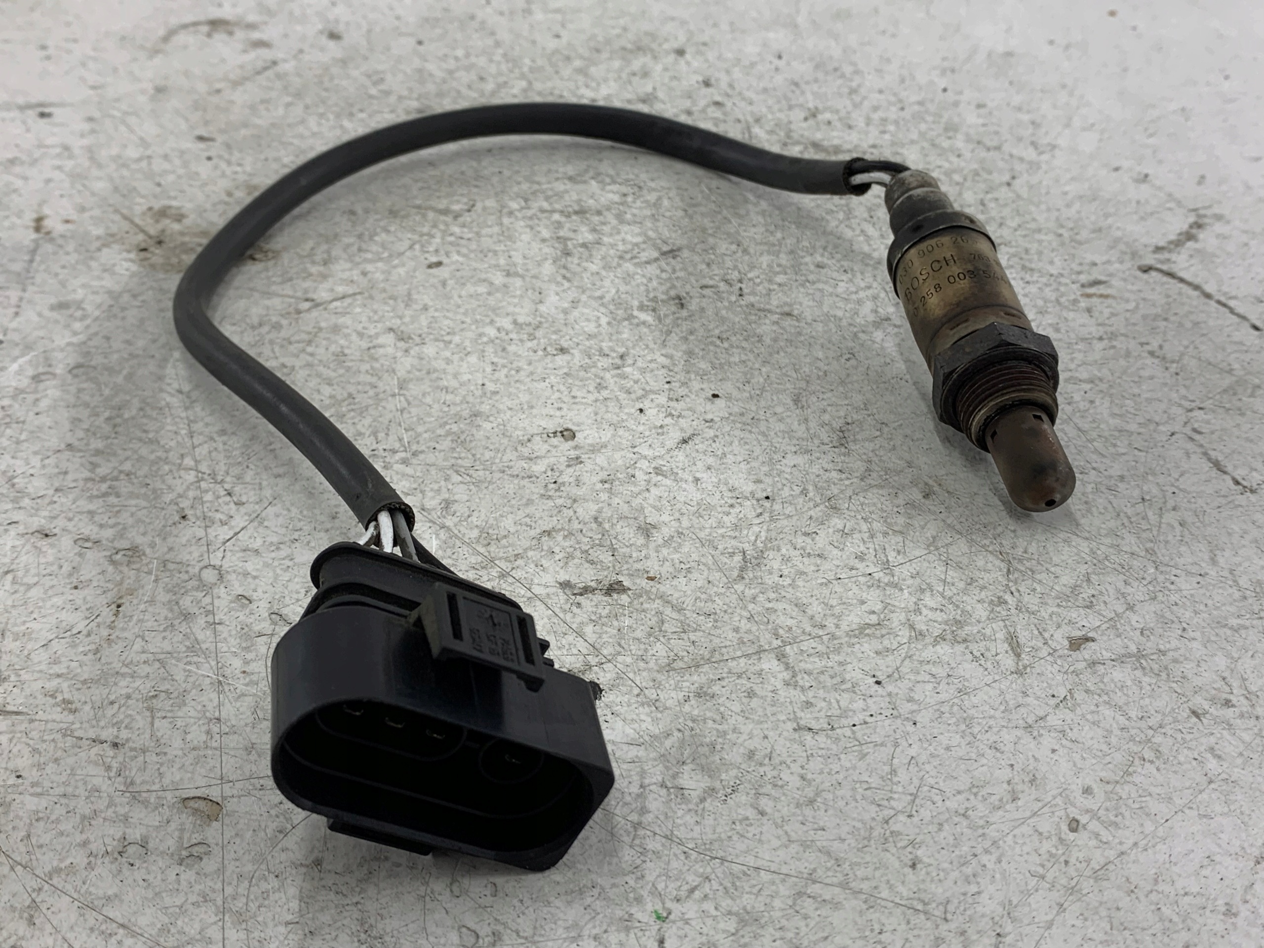 AUDI A6 C5 2.4 coil ignition 078905104
