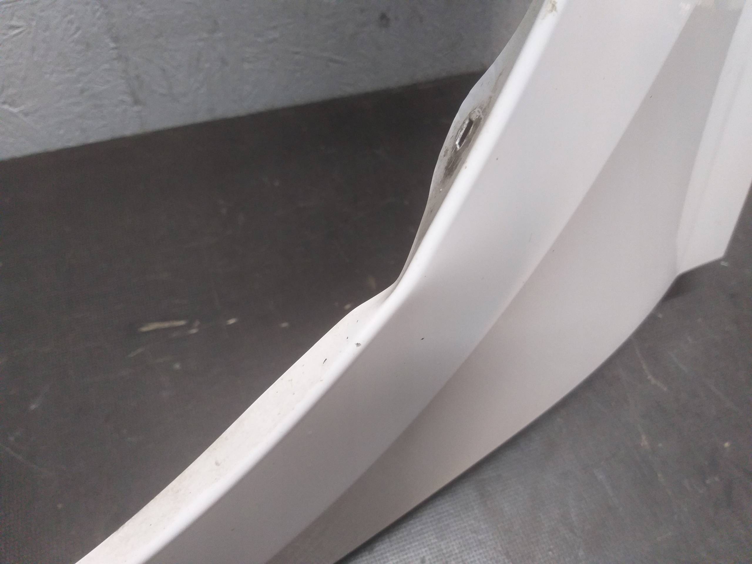 FENDER FRONT LEFT SEAT IBIZA 6F 17
