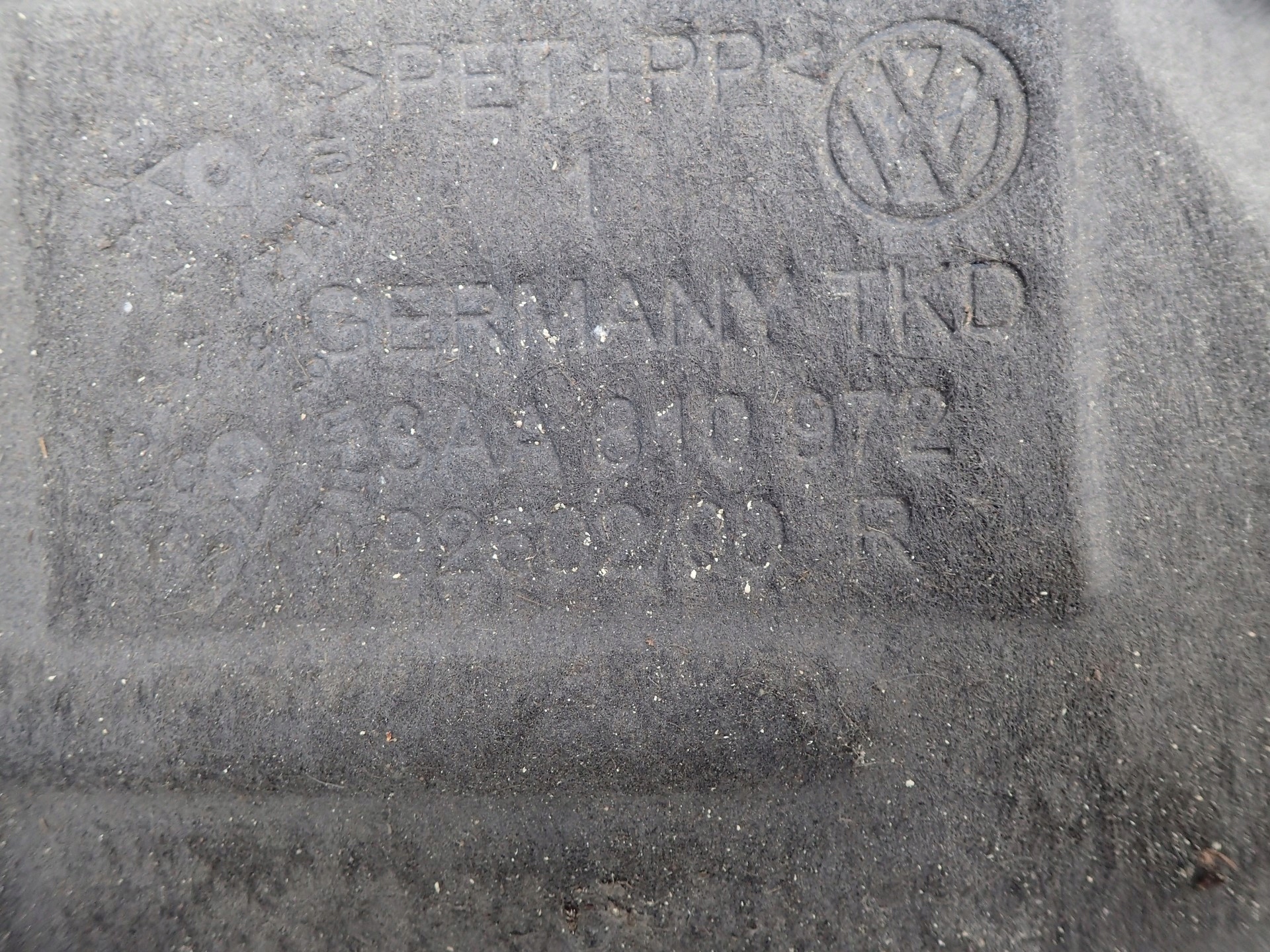 mudguard right rear. right rear part VW PASSAT B7 sedan