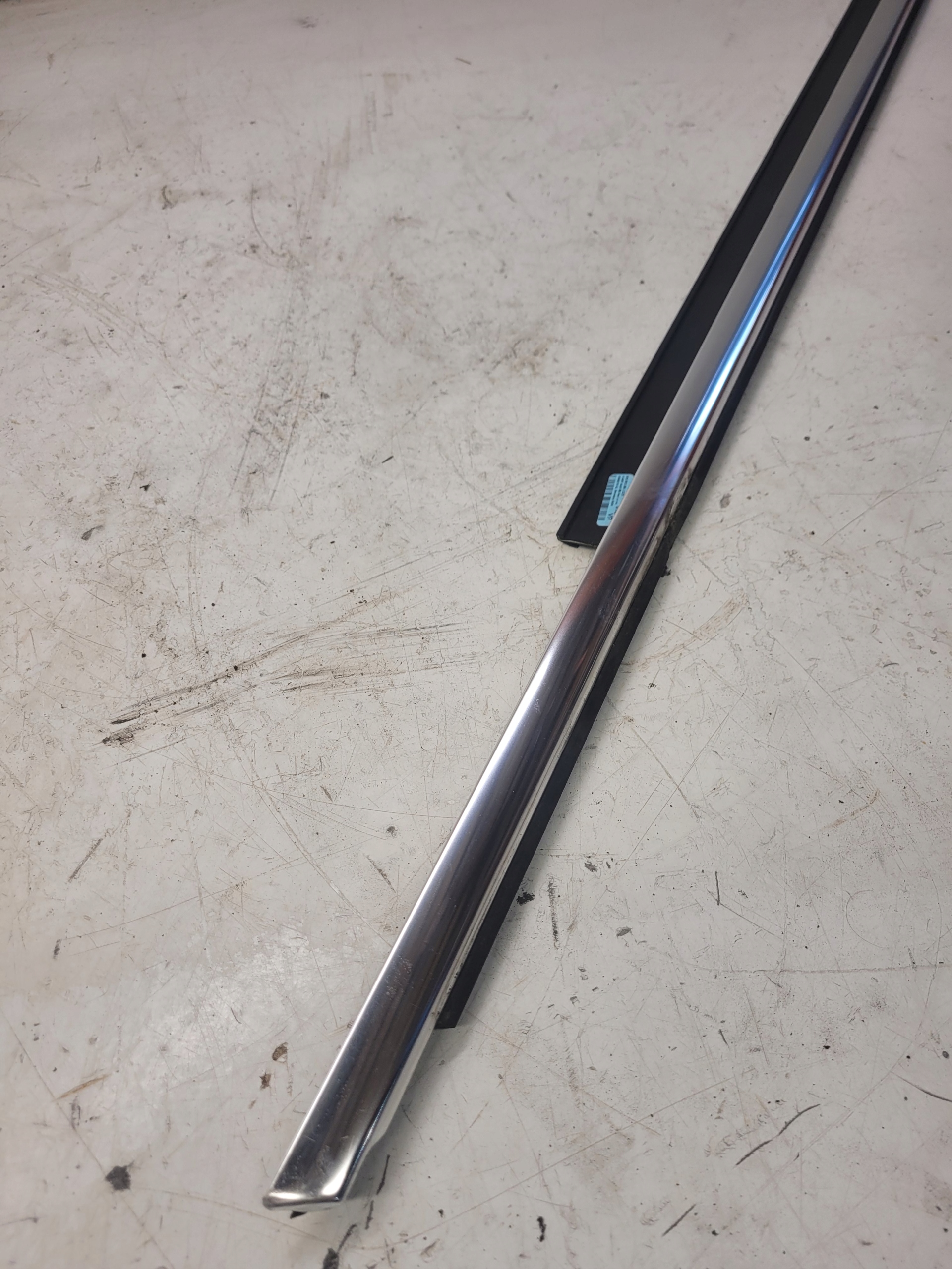 moulding CHROM door AUDI A4 B8 PP 8K0853284J