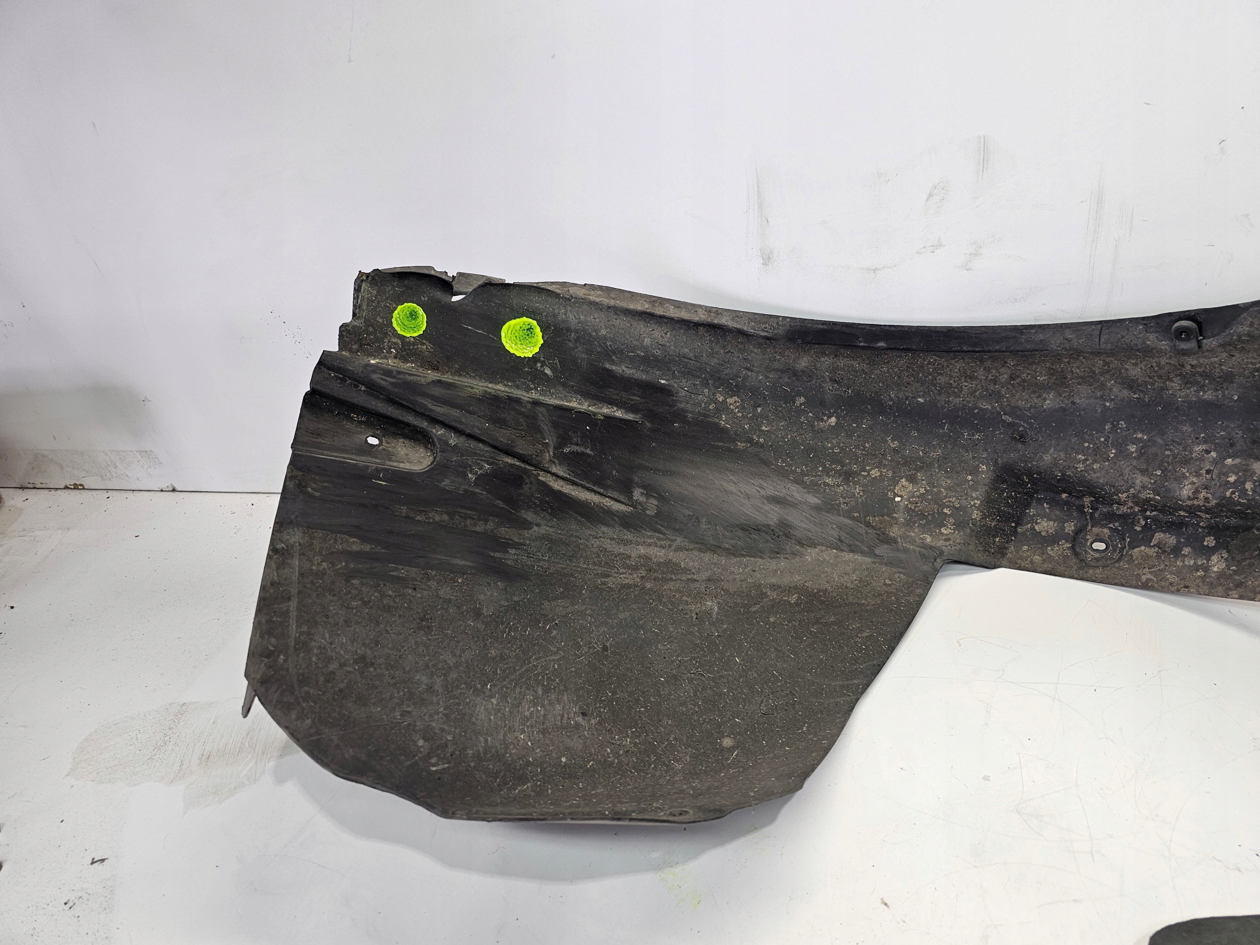 mudguard right front AUDI A3 8P 8P0821172C