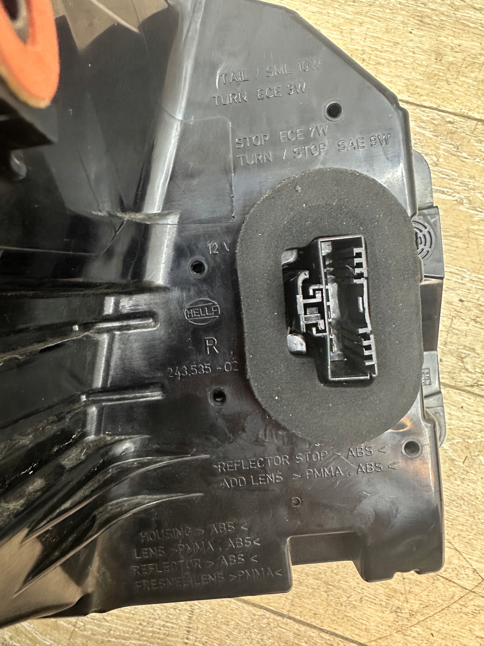 BMW X3 G01 LCI light rear part right ECE EU 9463048