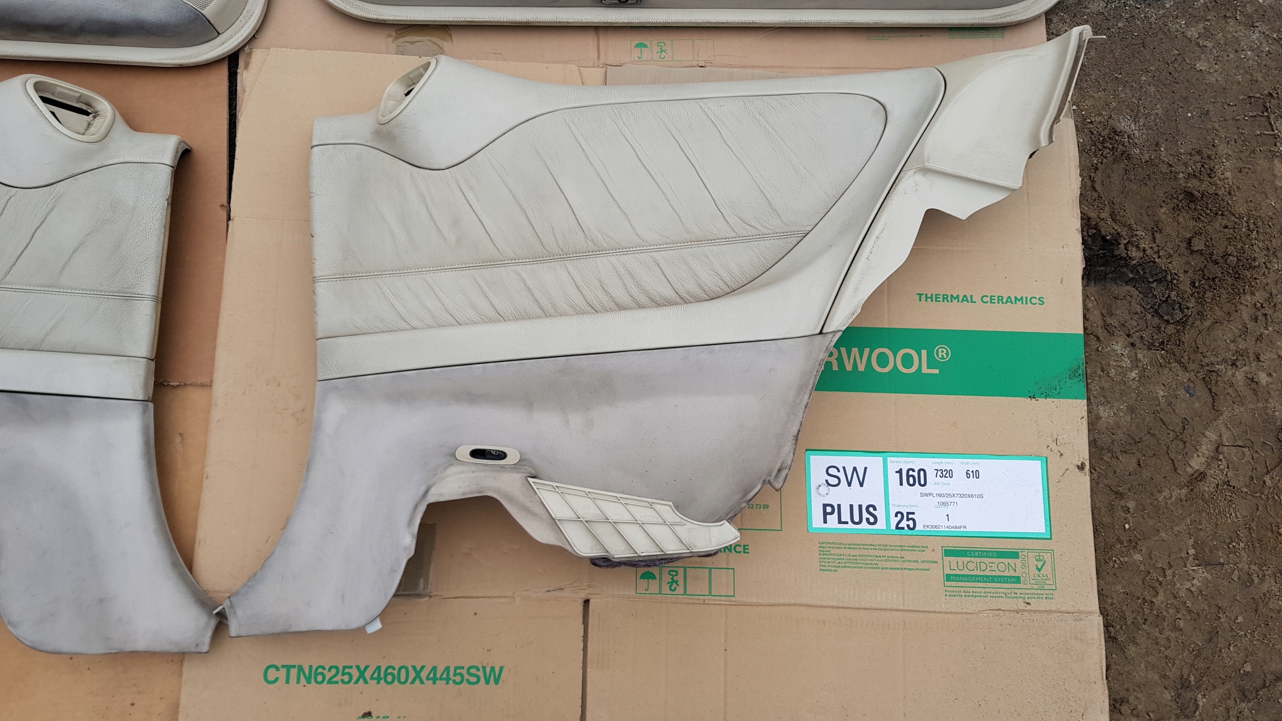 MERCEDES W209 side upholstery left rear part