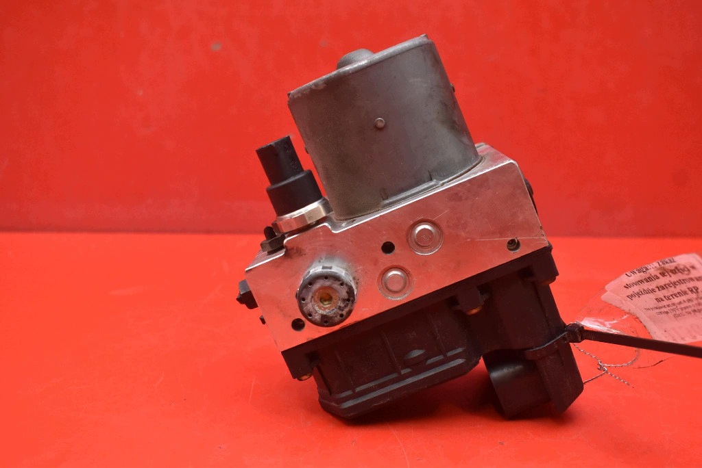 pump ABS 8E0614517 AUDI A4 B6 2.0 20V 130 KM 00-05